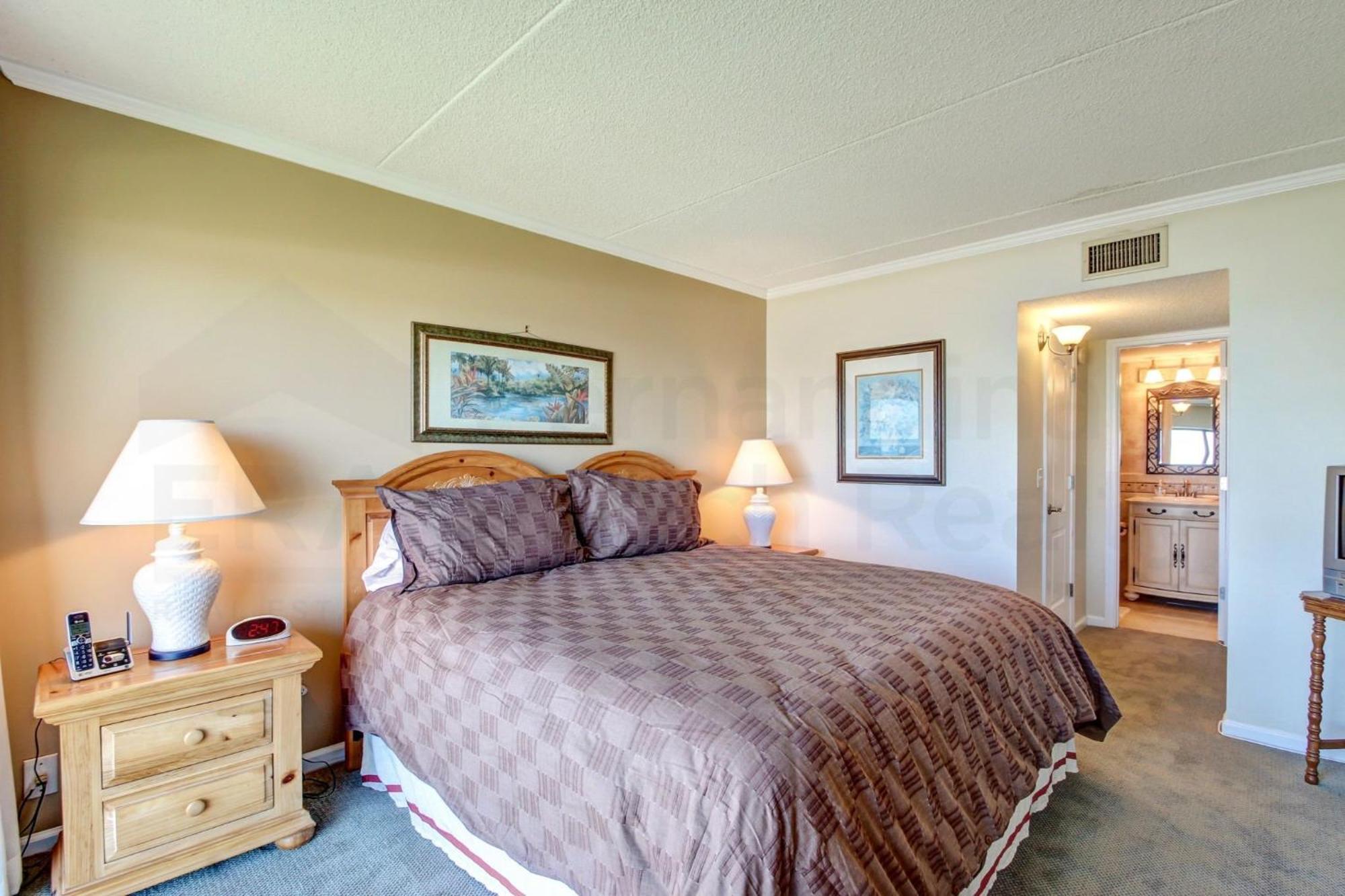 Atlantis Oceanfront Apartment