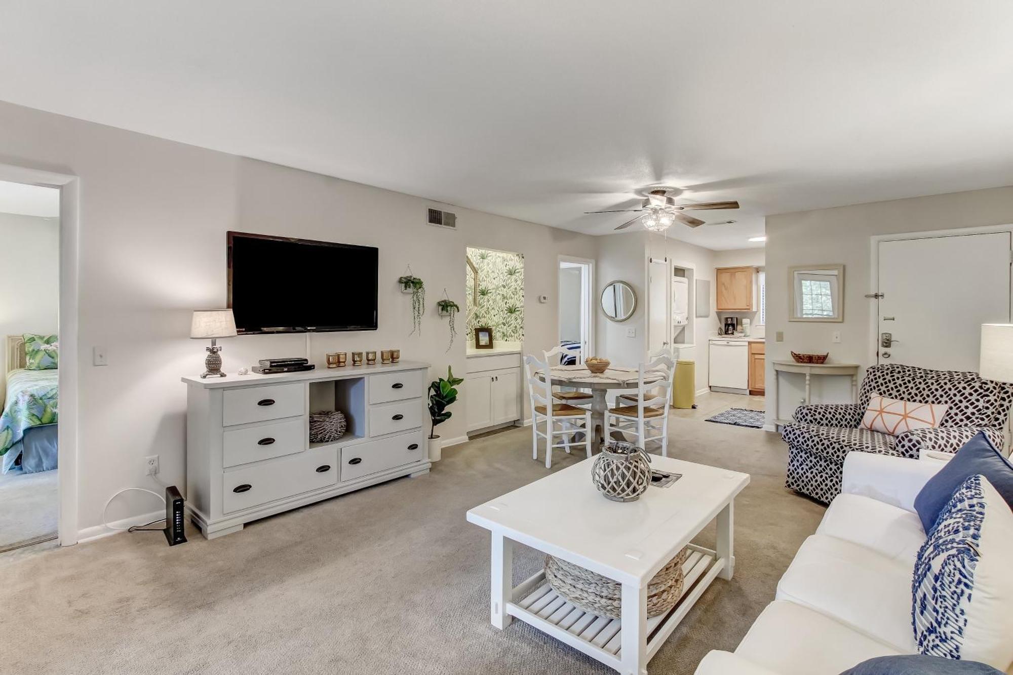 Apartment Wooded Views Seclude *