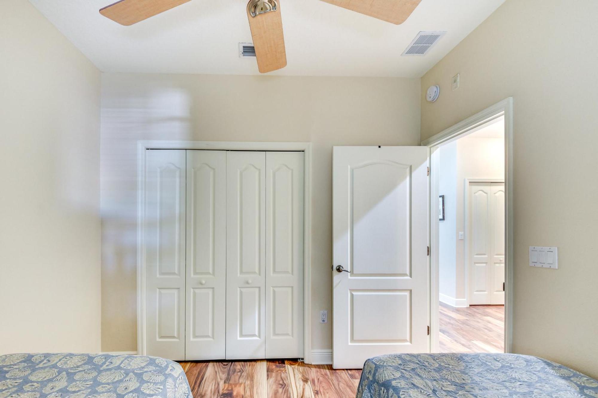 Riverfront Getaway With Amenities! Apartment