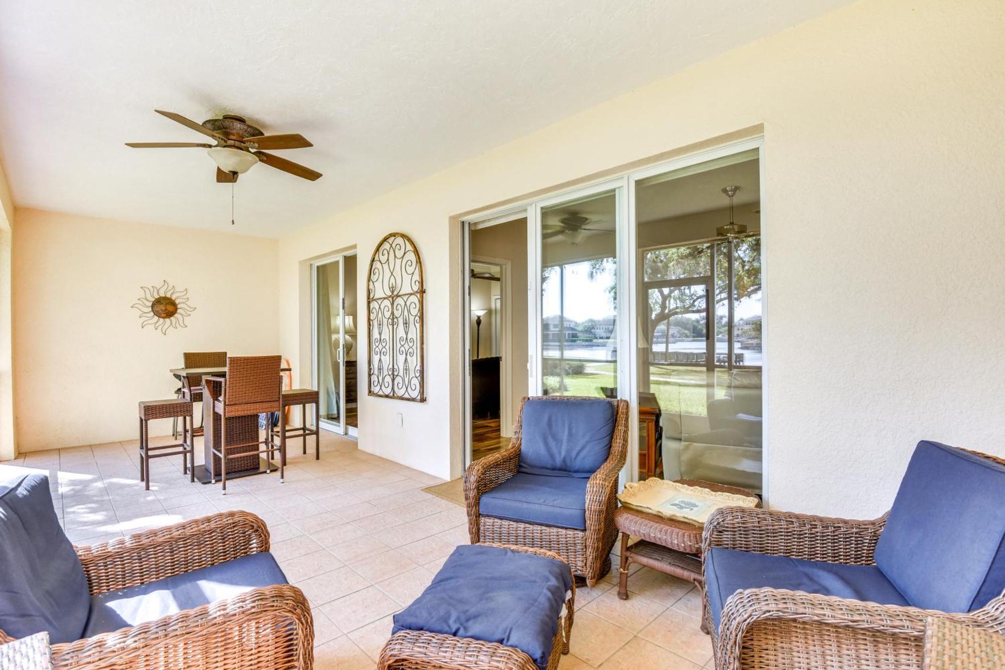 Apartment Riverfront Getaway With Amenities! *