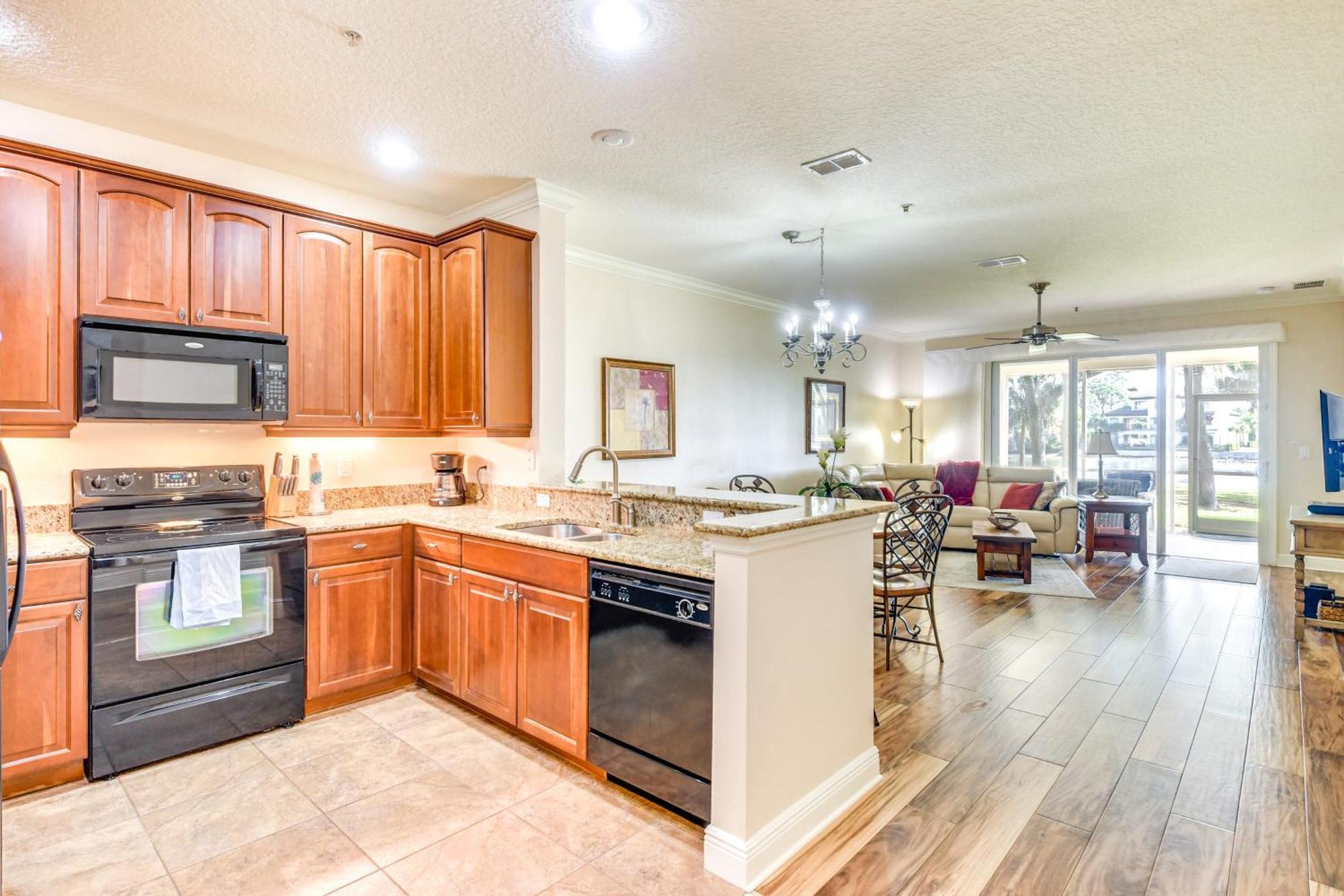 Riverfront Getaway With Amenities! Apartment Palm Coast