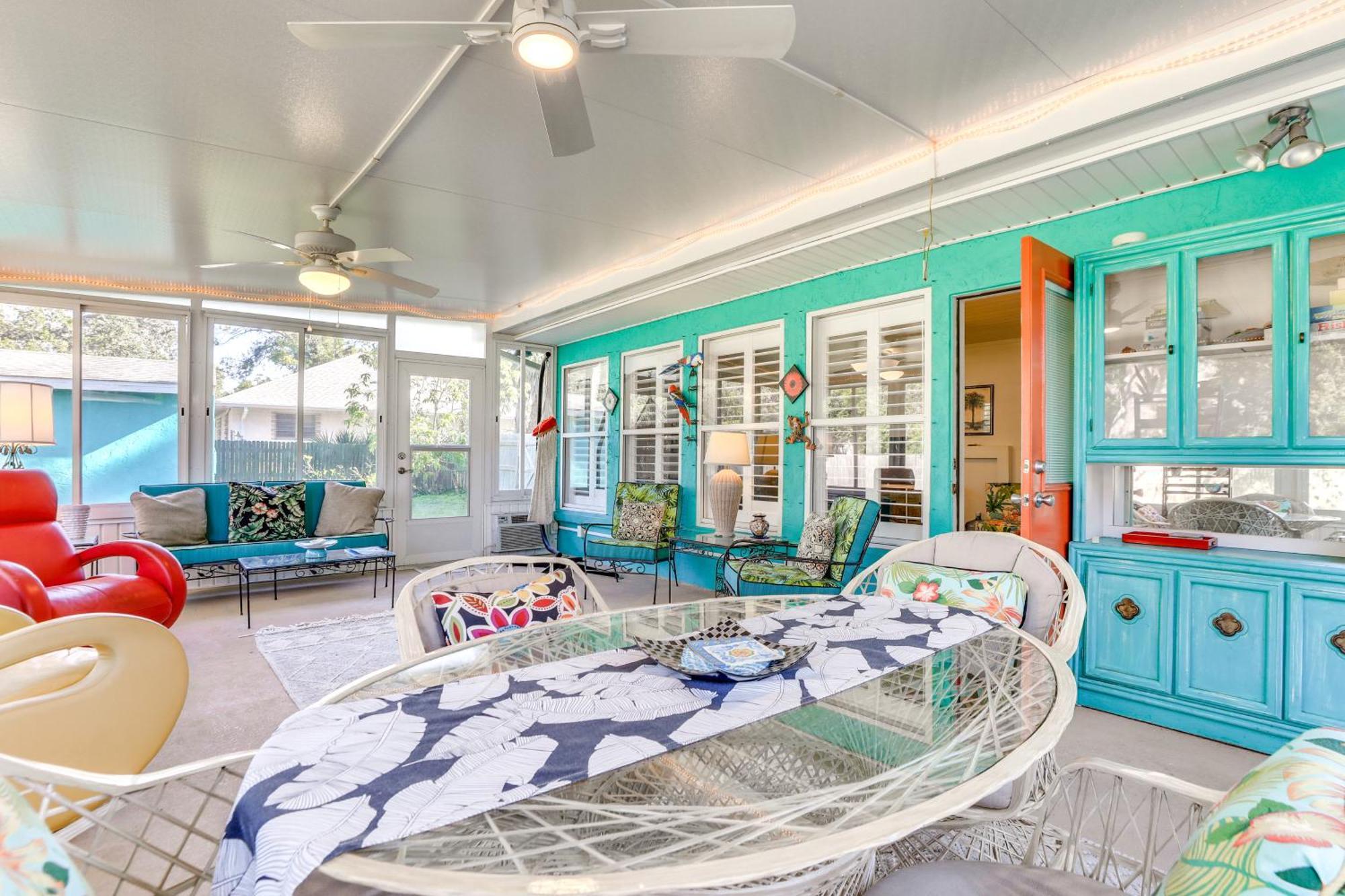 Upscale With Patio And Bbq, Walk To Holiday home Englewood