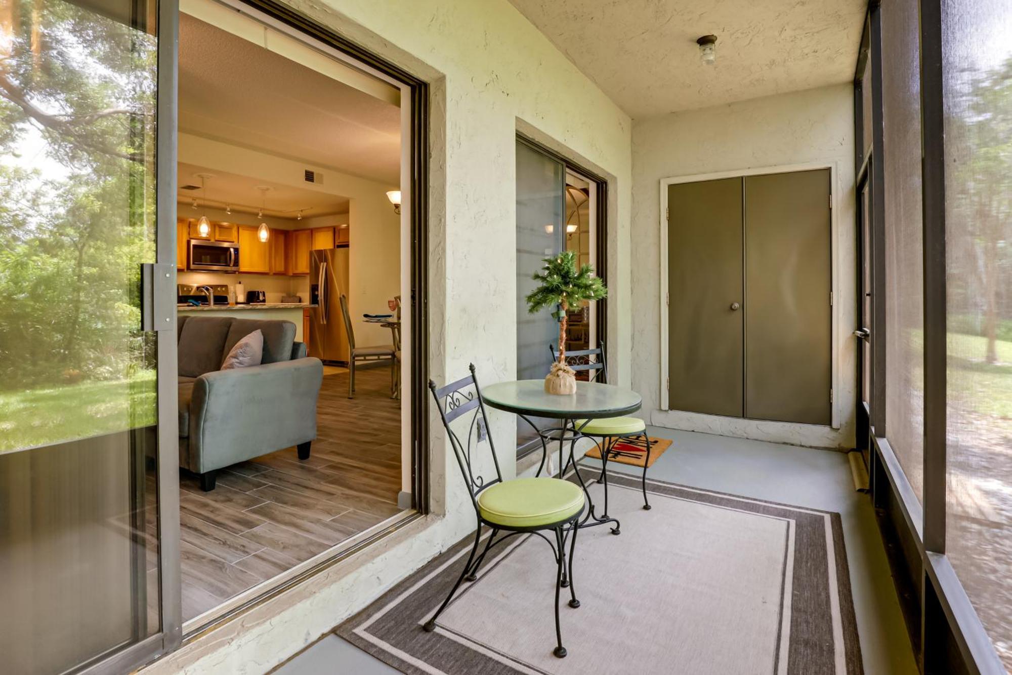 St Augustine With Screened Porch, Pool Access! Apartment