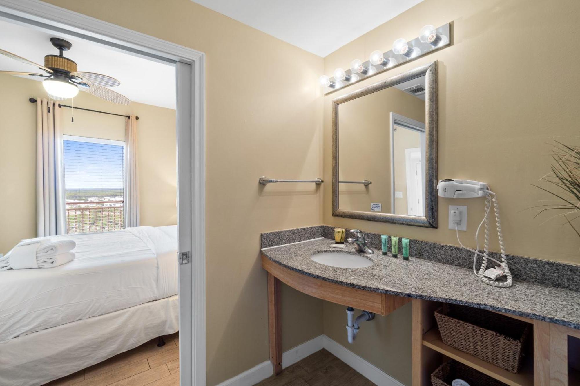 Holiday home Splash #1503-e By Book That