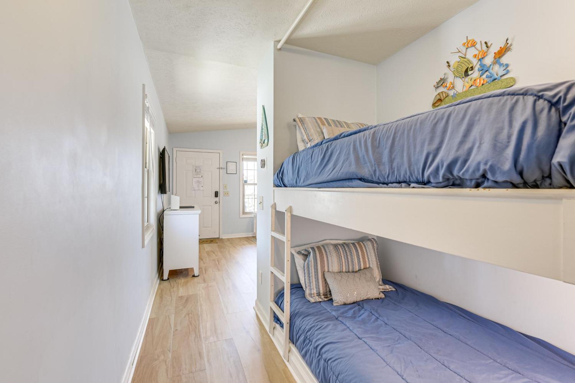 Pcb With Private Balcony And 3 Pools! * Panama City Beach