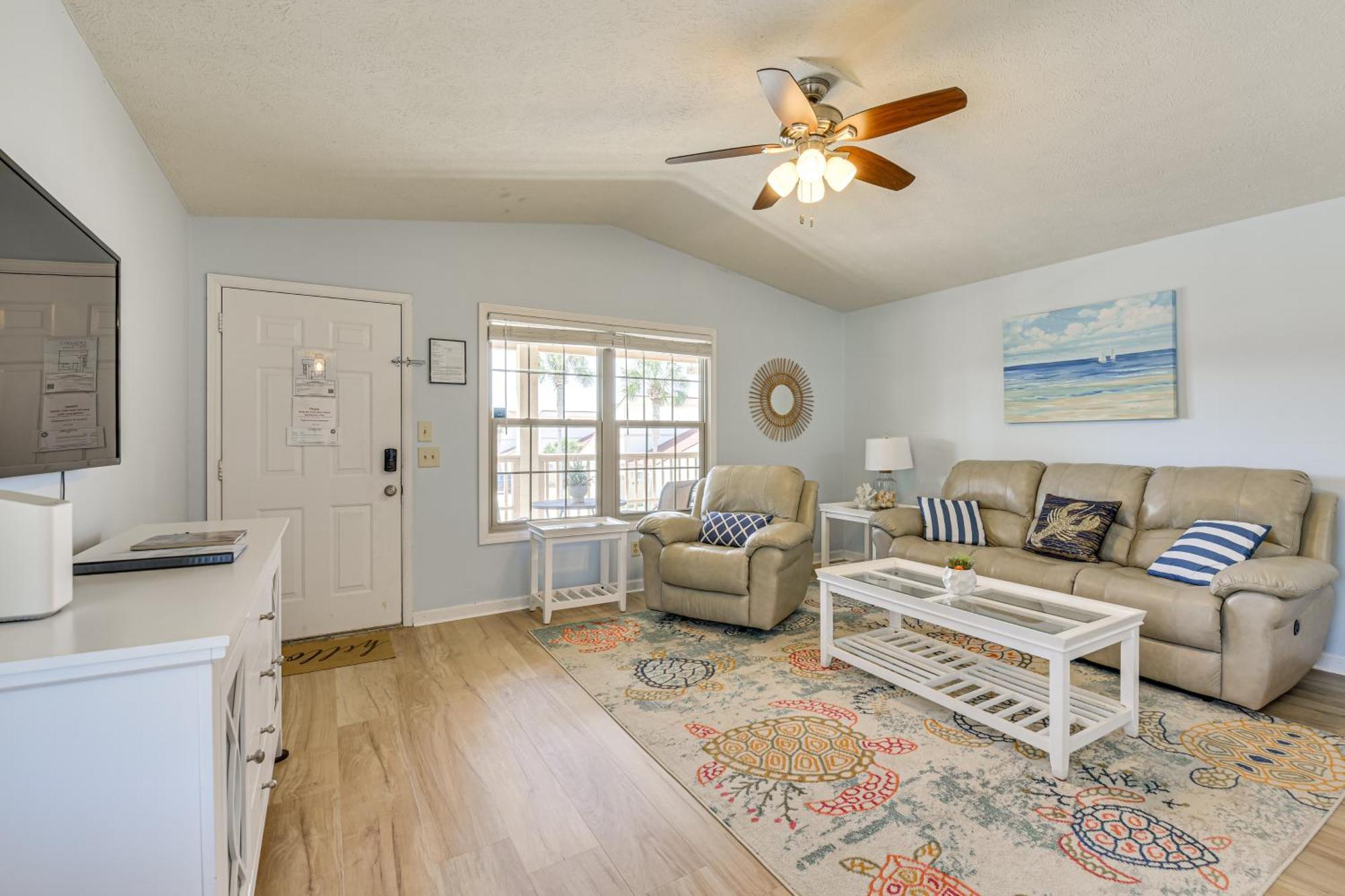 Pcb With Private Balcony And 3 Pools! Apartment *