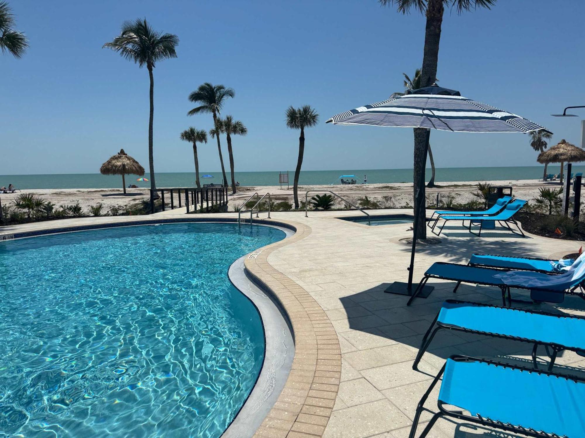 Gorgeous At Pointe Santo, Fantastic Amenities, Walk Out Patio, And Direct Gulf Views *