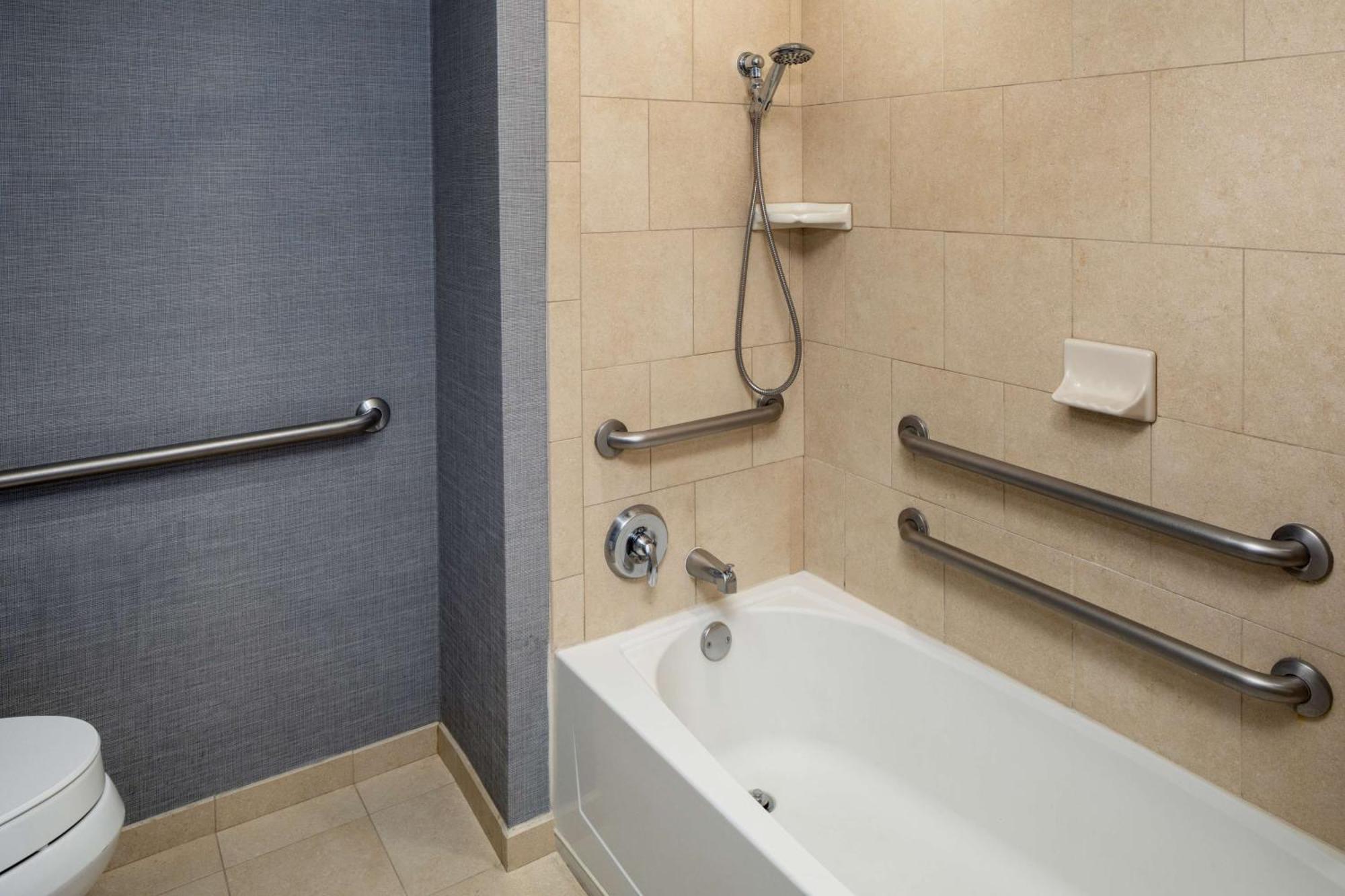 Hyatt Place Mary/orlando North Hotel 3*