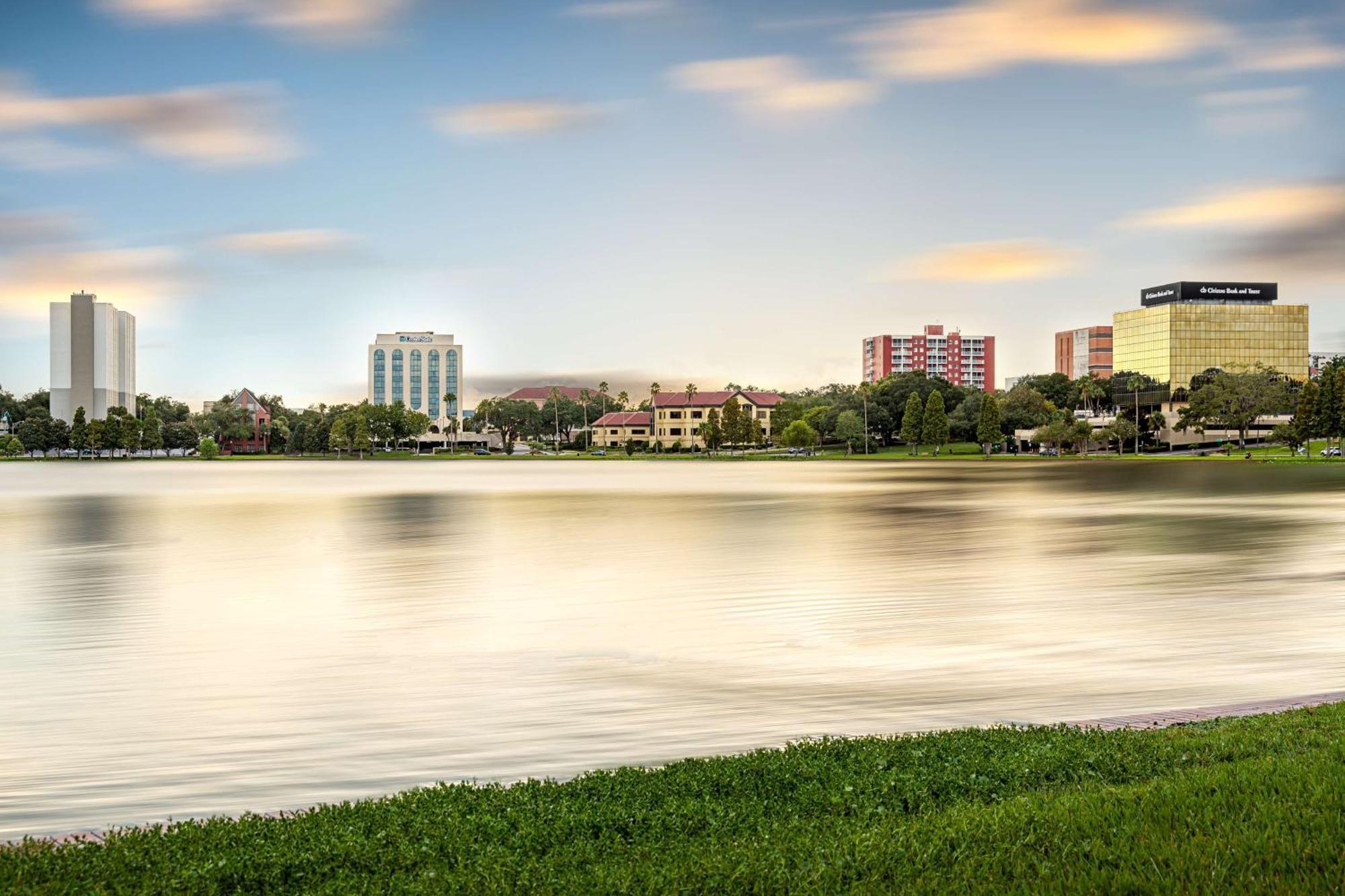 Hyatt Place Center Hotel