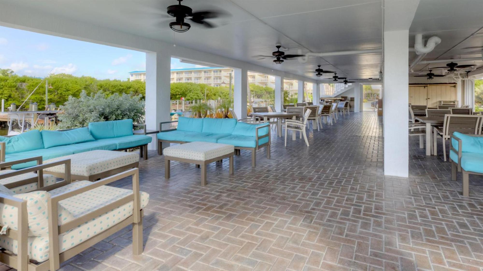Apartment 2405 Ocean Pointe *