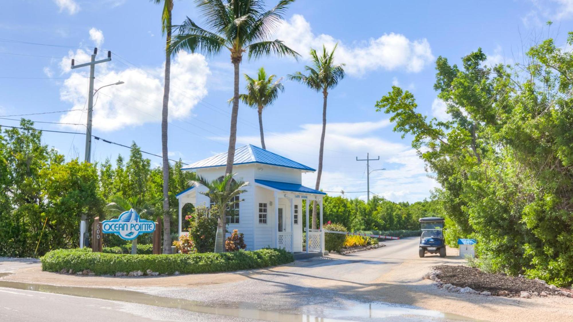 2405 Ocean Pointe