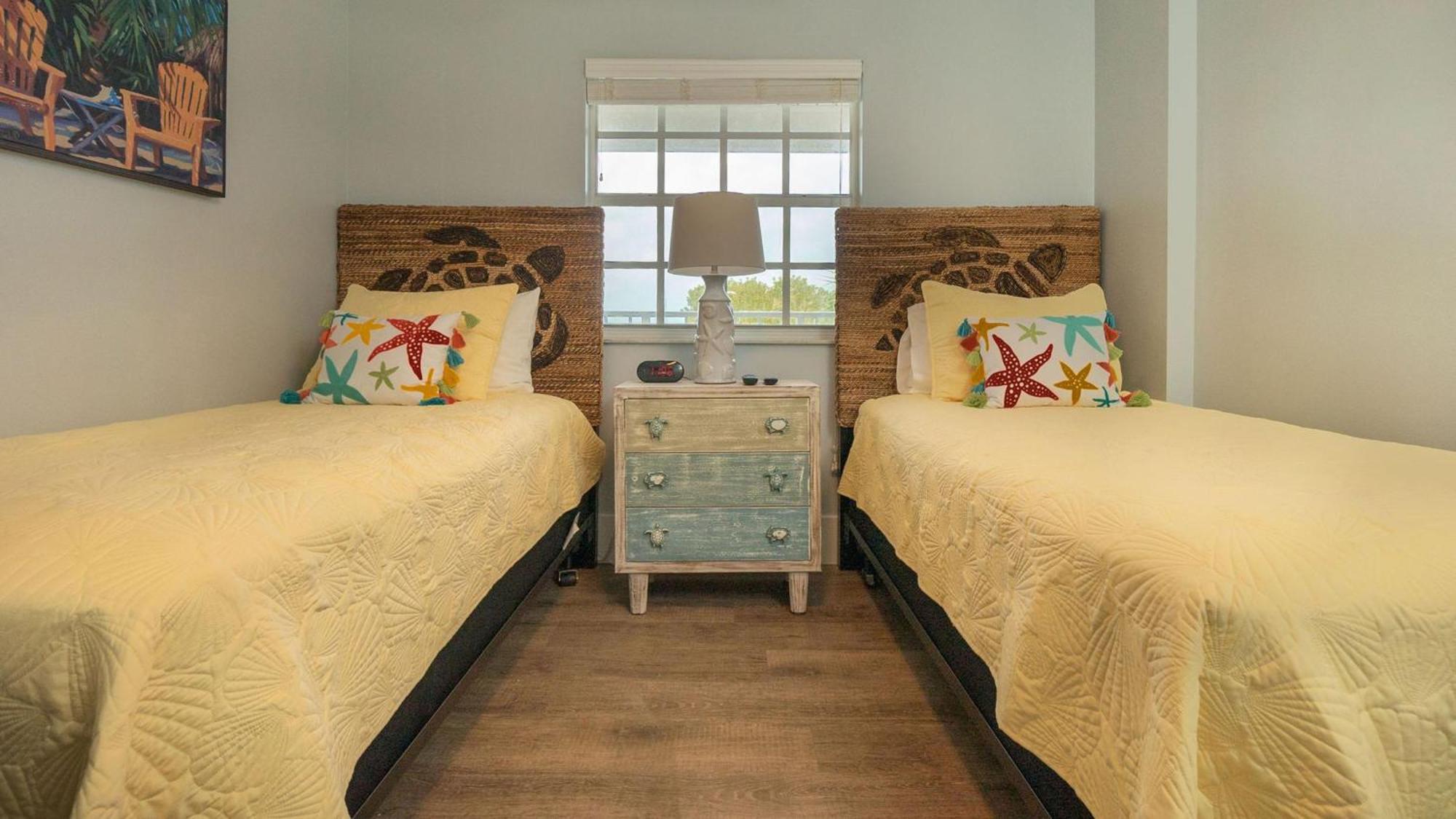 2405 Ocean Pointe *