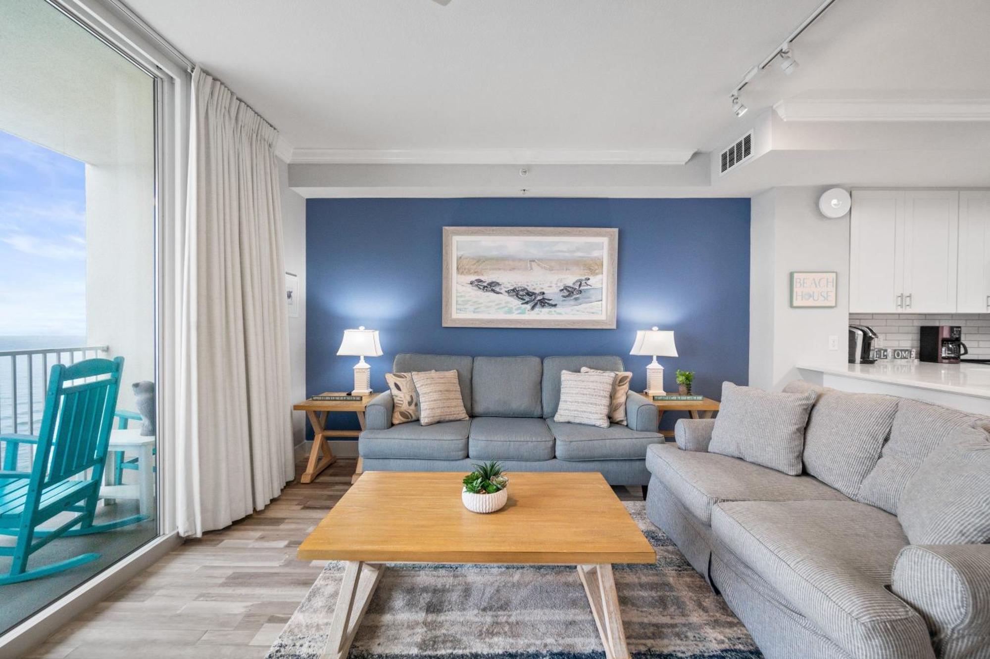 Tidewater #1803 By Book That Holiday home