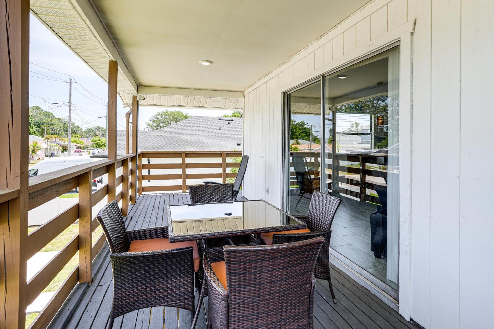 Sanctuary Near Airport And Sports Venues!