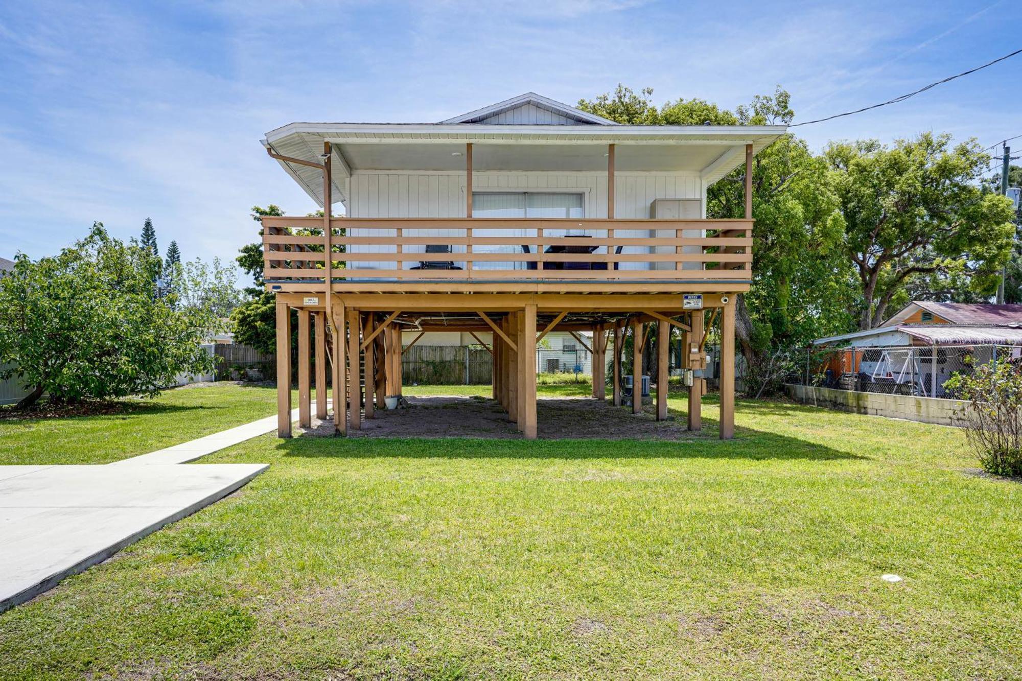 Holiday home Sanctuary Near Airport And Sports Venues! Tampa