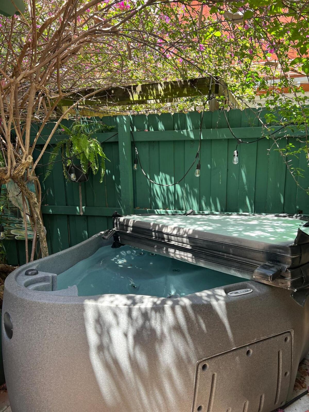 Holiday home Tango Mango House With Private Hot Tub *