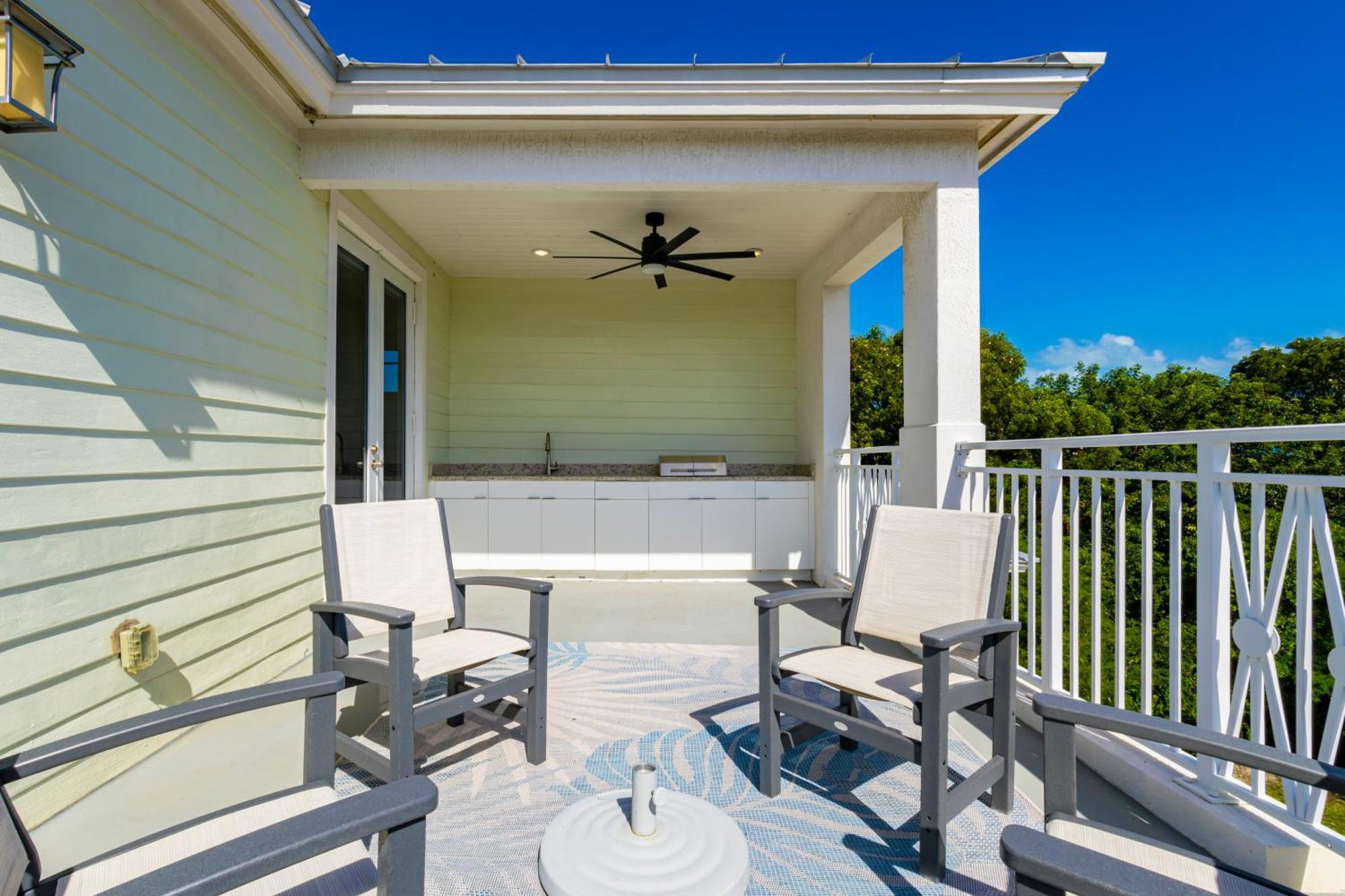Tranquility With Privileges Holiday home *