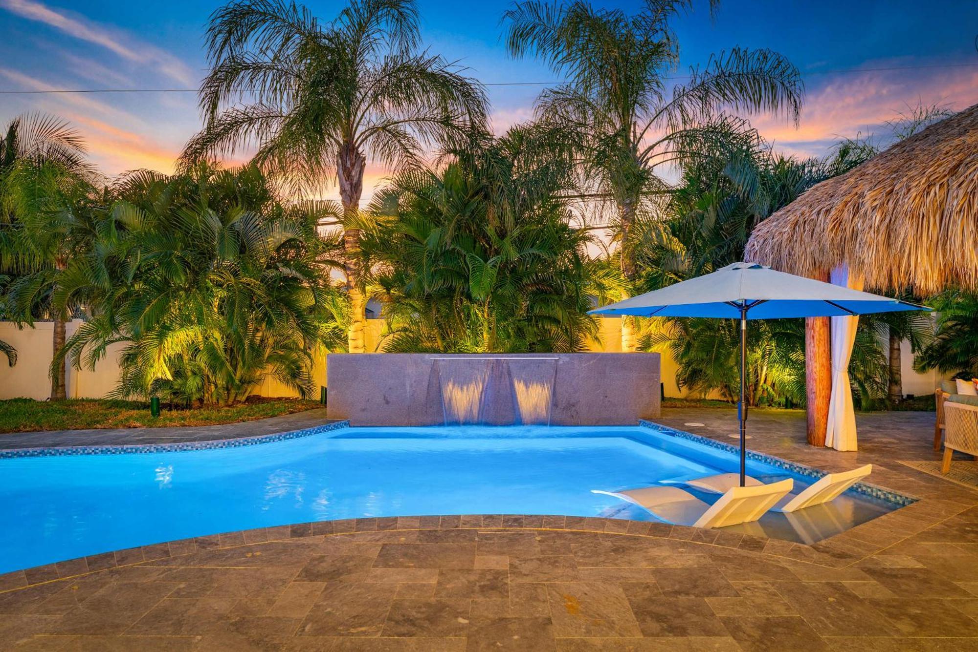 Tiki Hut Paradise Mins To W Fire Pit *