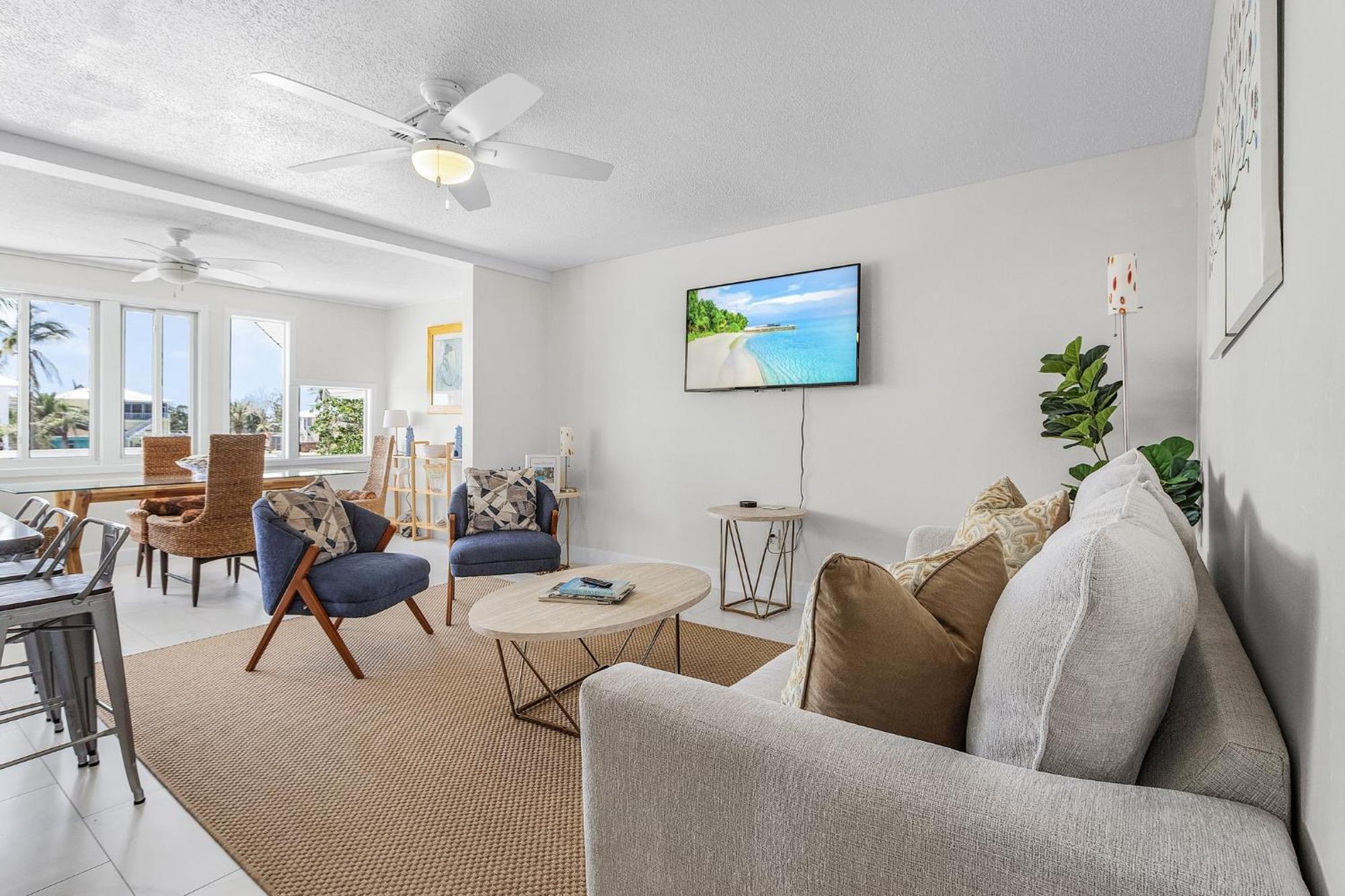 Holiday home Waterfront Duplex W/ Pool &