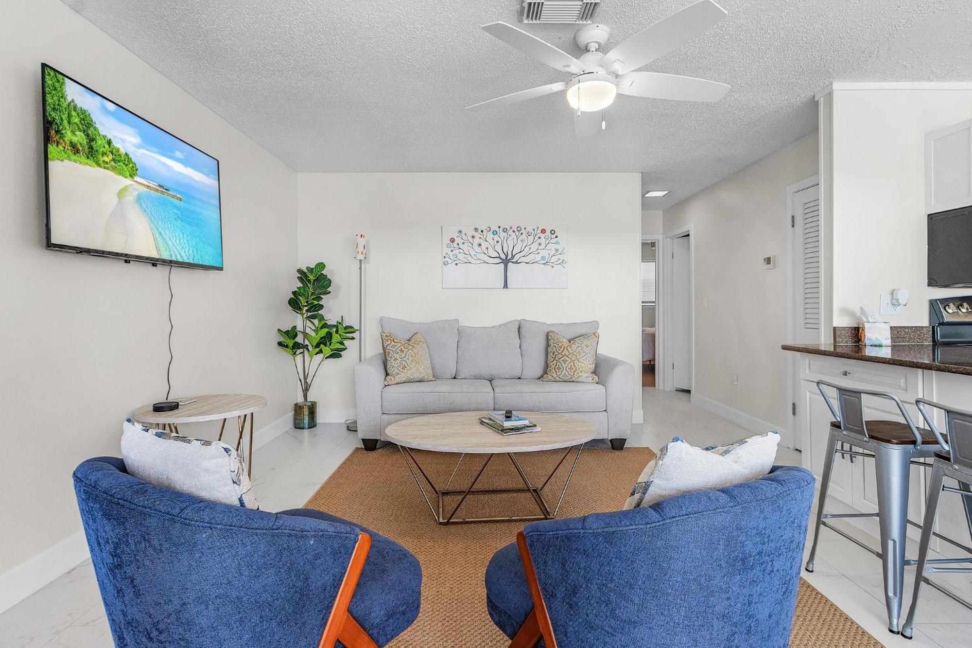Holiday home Waterfront Duplex W/ Pool &