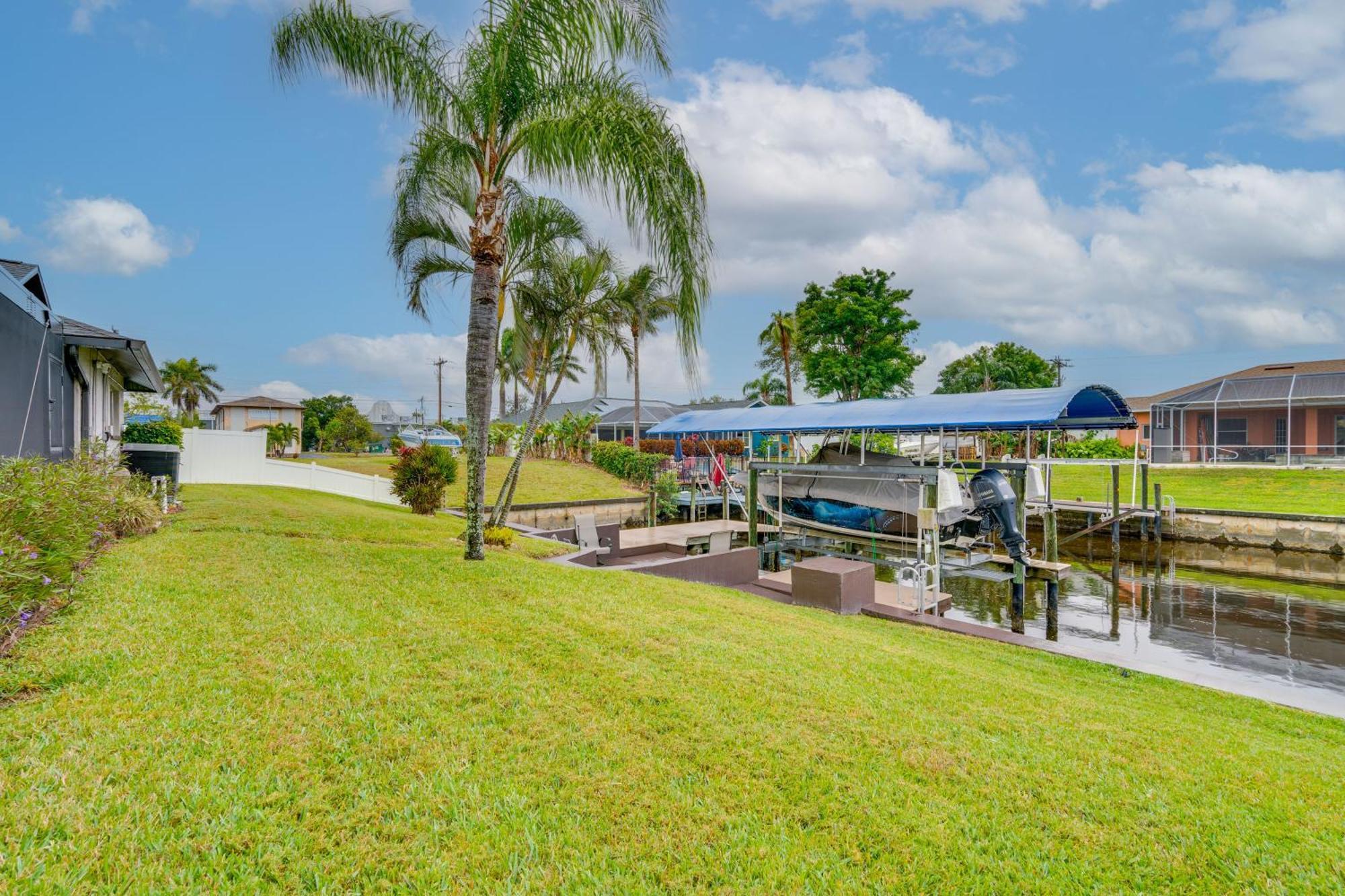 Canal-front With Dock And Lanai In Cape Coral!