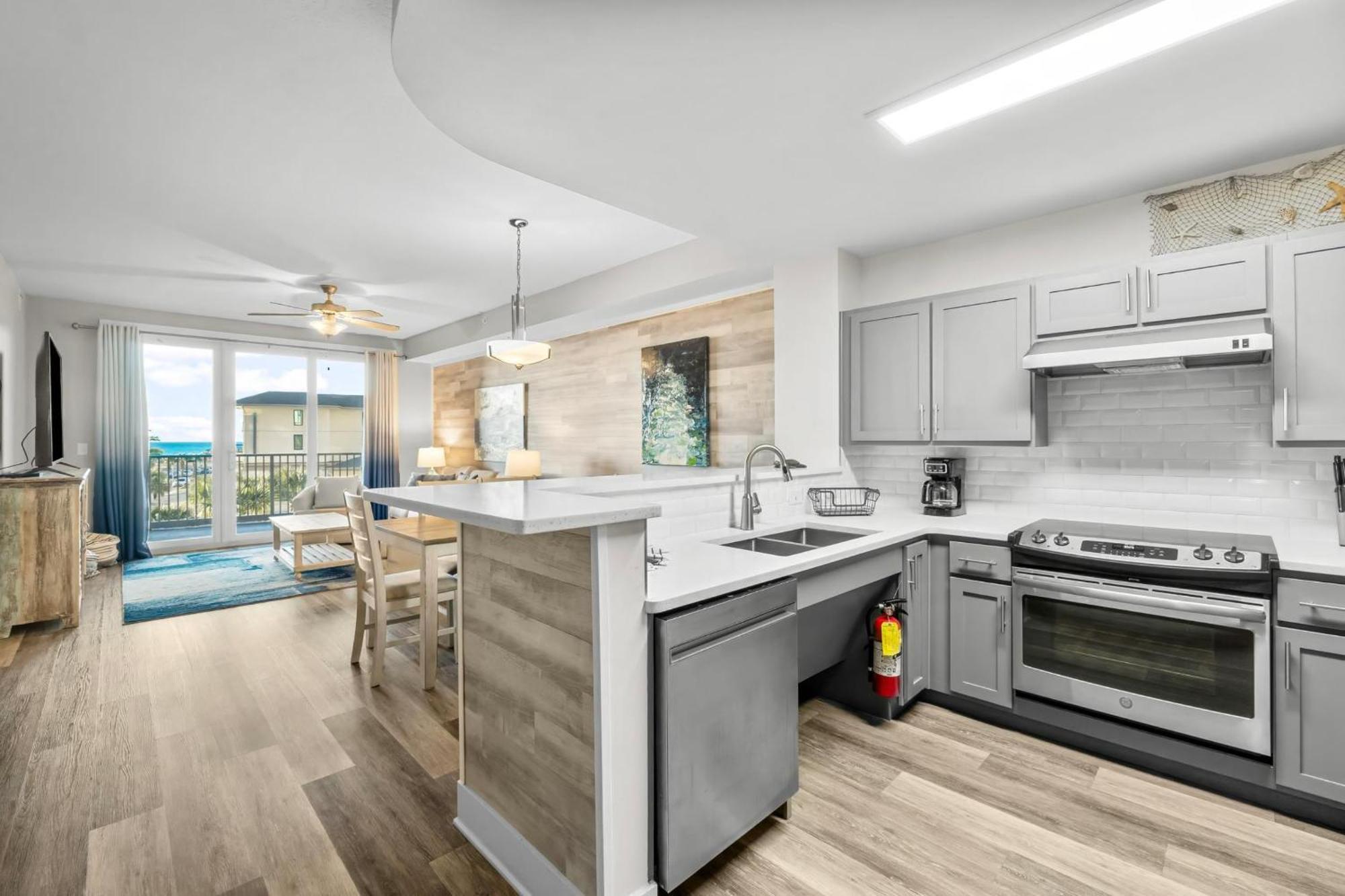 Tower 3 At Calypso Apartment *