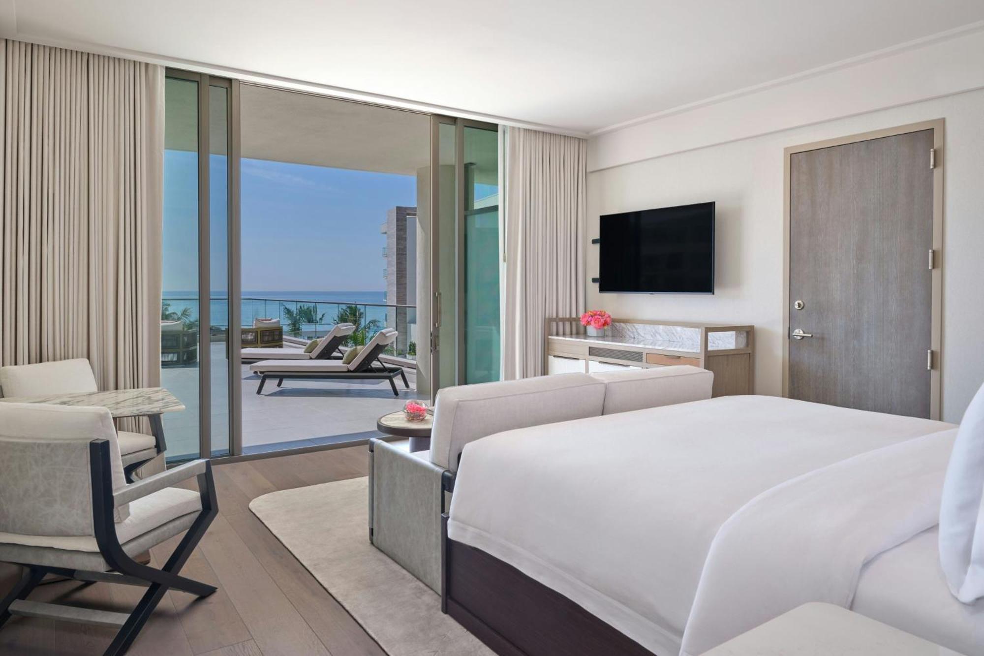 Hotel The St Regis Longboat Key