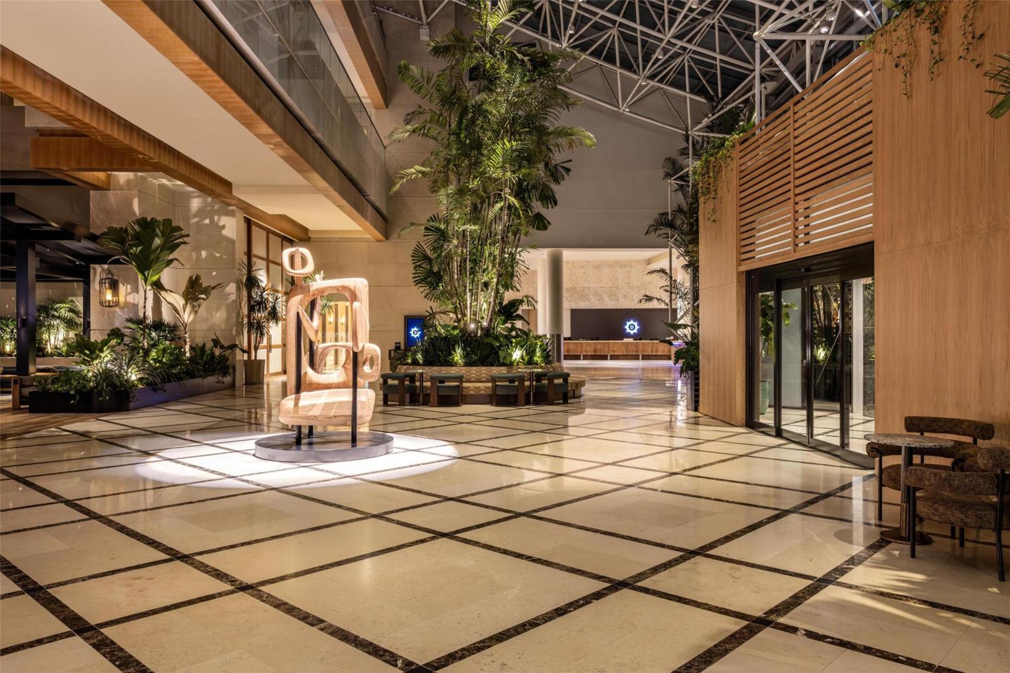 Resort The Diplomat Hollywood, Curio Collection By Hilton 4*