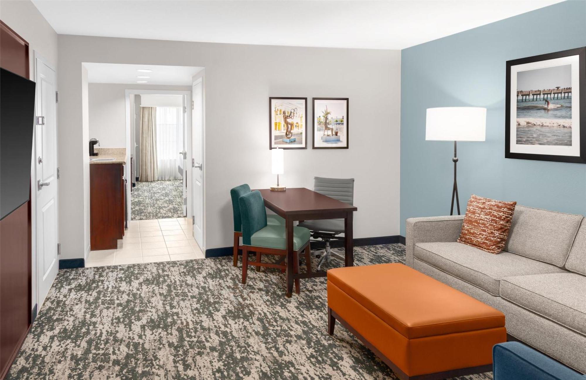 Embassy Myers - Hotel