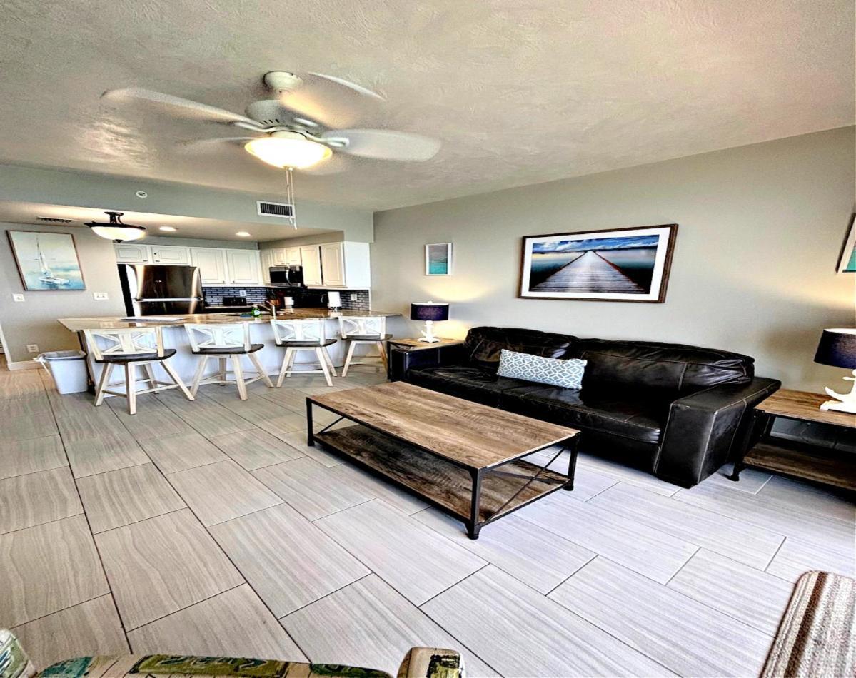 Vacation In Comfort And Luxury - 1 Bedroom Direct Oceanfront - Wyndham Ocean Walk 1706 Apartment Daytona Beach