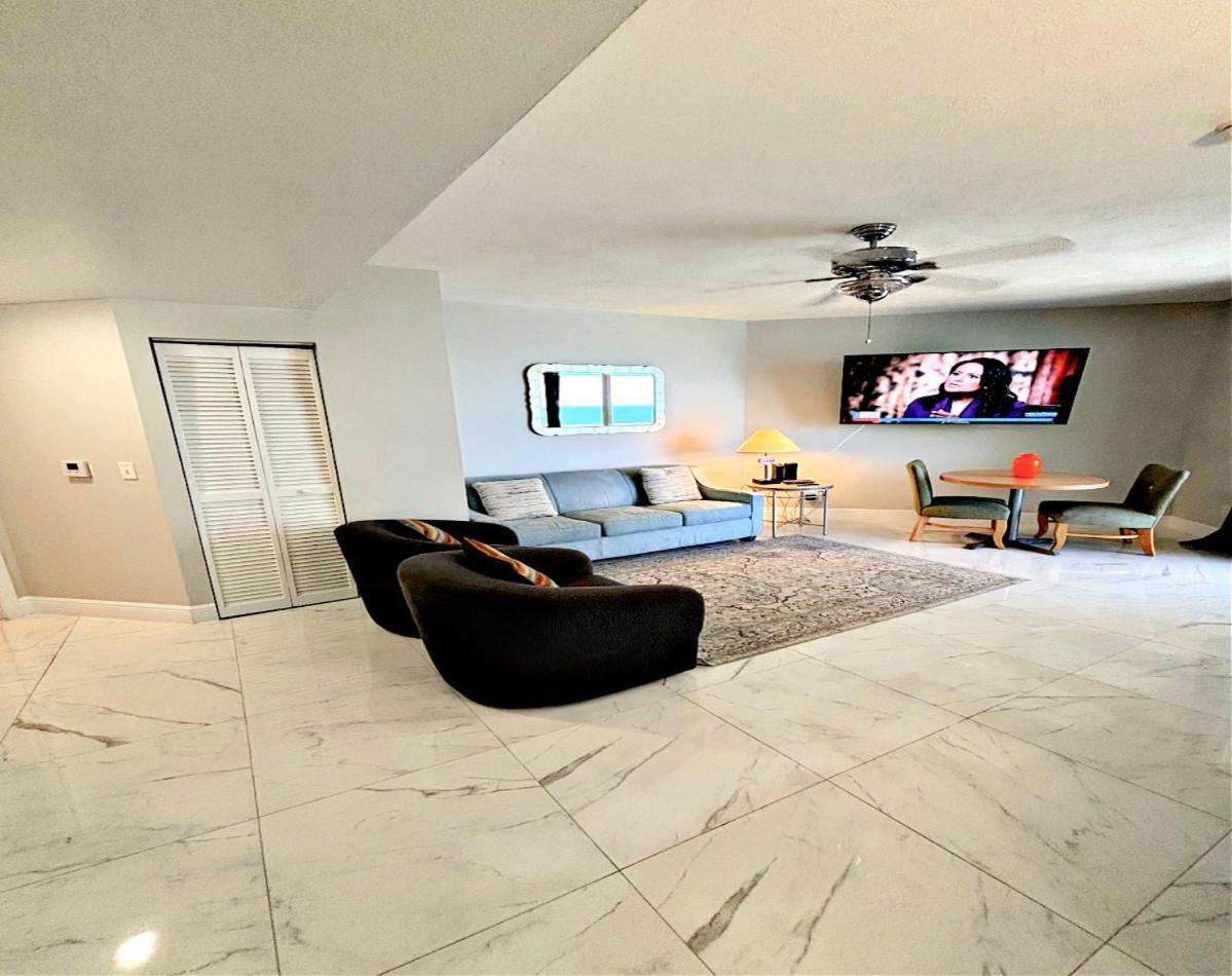 Apartment 14th Floor 2 Bedroom Direct Oceanfront Wyndham Ocean Walk Daytona 1401 *