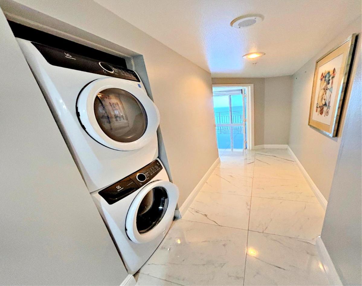 14th Floor 2 Bedroom Direct Oceanfront Wyndham Ocean Walk Daytona 1401 Apartment