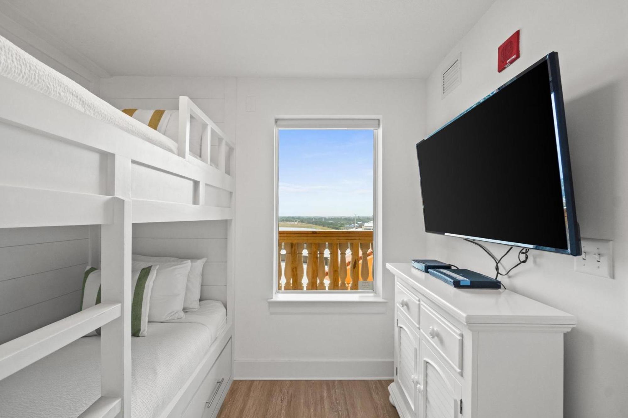 Apartment Tower 3 At Calypso