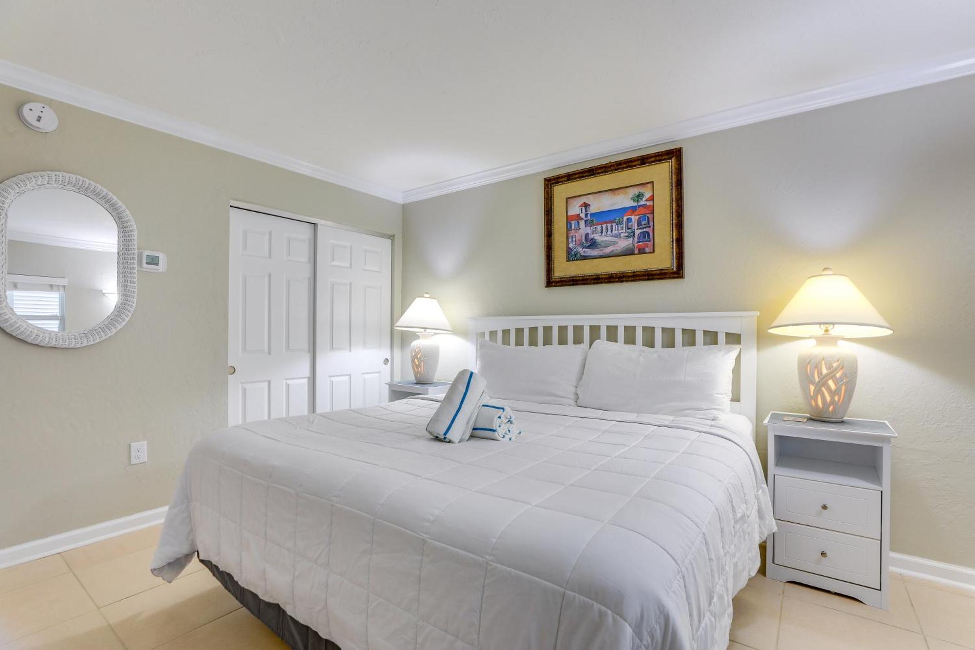 Gulf Getaway With Porch And Direct Access! *