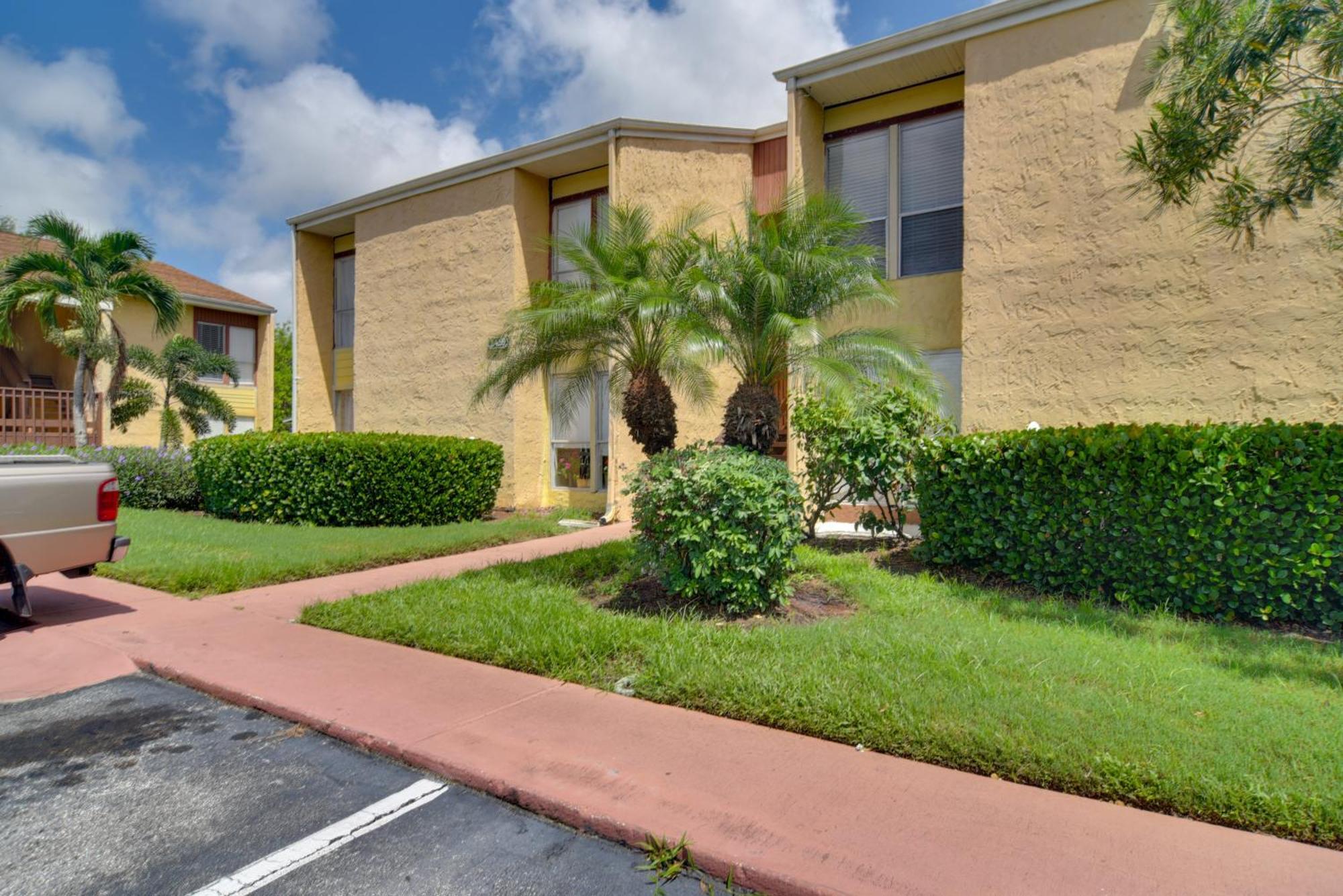 Escape About 4 Mi To Siesta Key Beach! Apartment