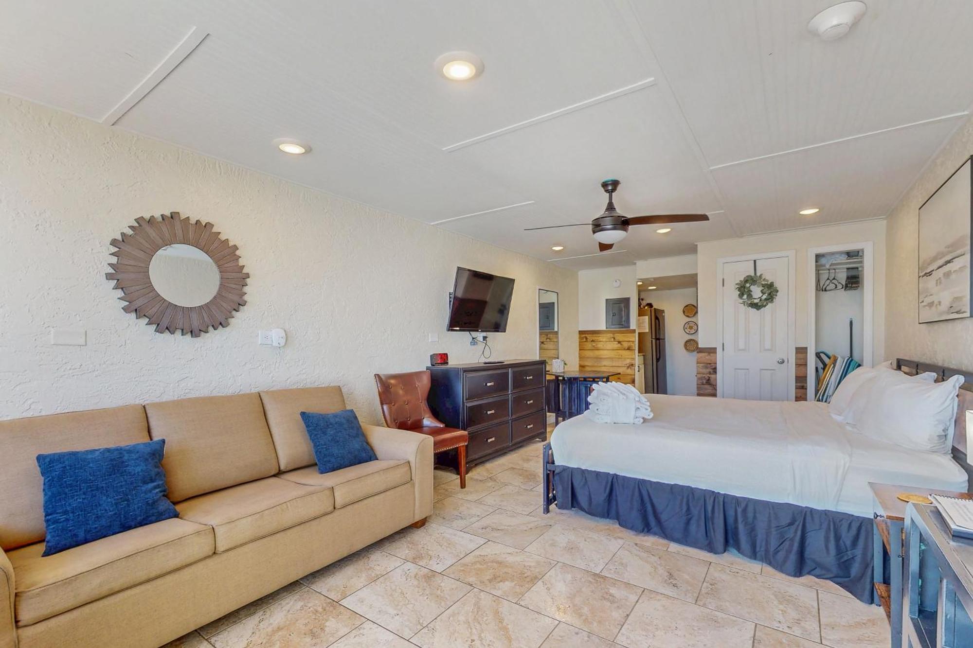 Hotel Ambassador C5 Panama City Beach
