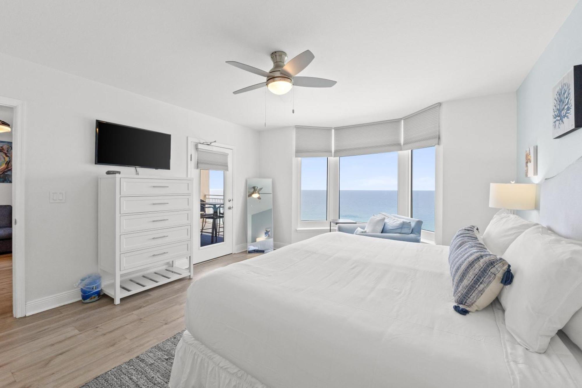Emerald #1736 By Book That Panama City Beach
