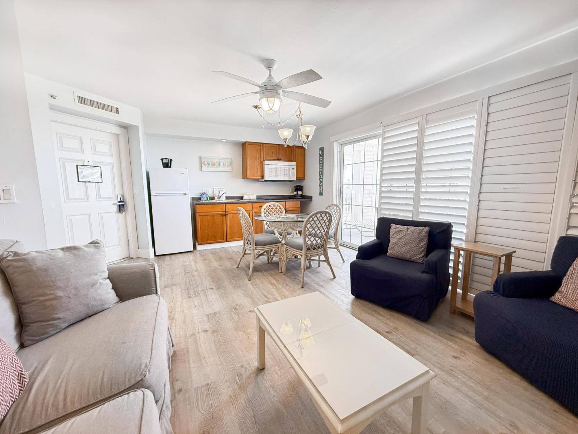 Lighthouse Resort: & 3* Fort Myers Beach