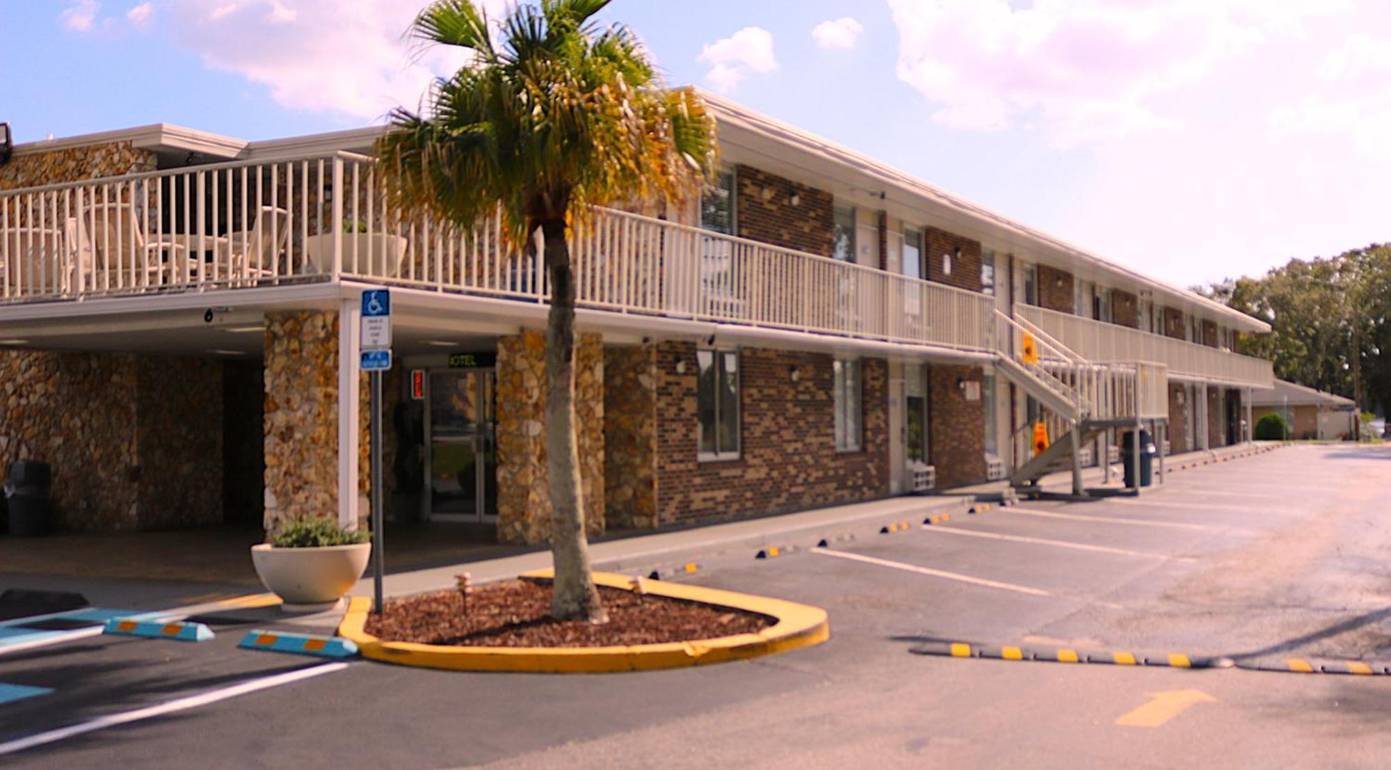 Motel Magic Key - Near