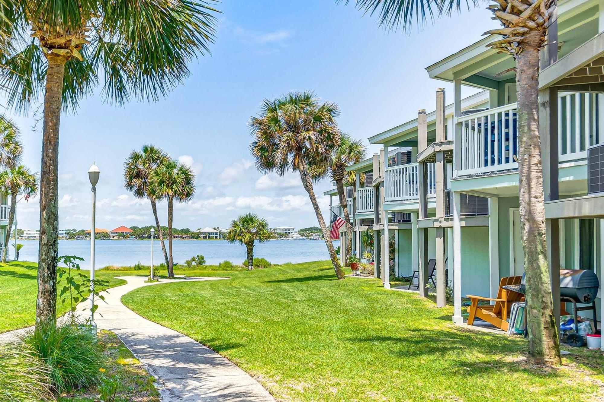 Eco-bungalow Pensacola Access! Apartment