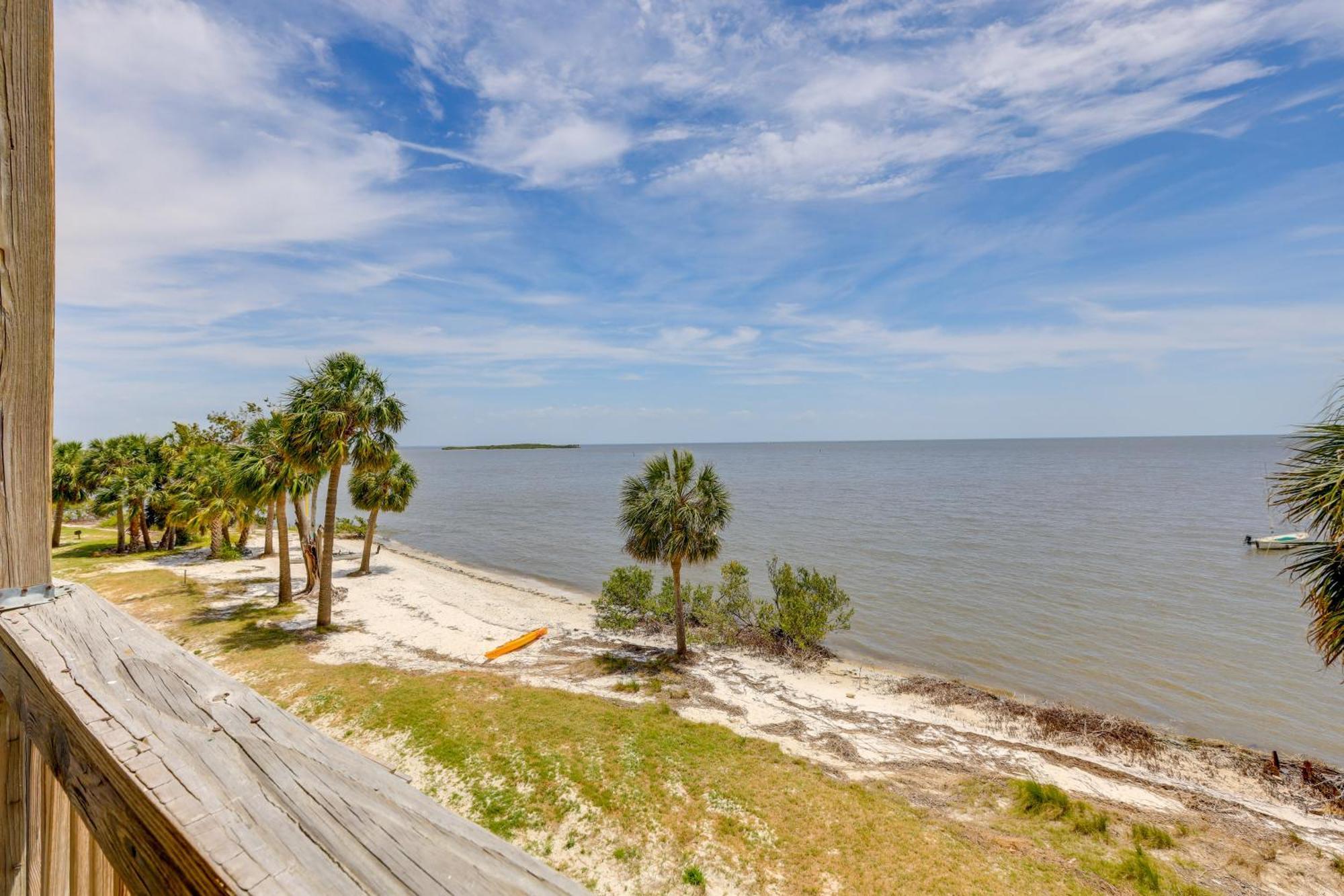 Charming Direct Access * Cedar Key