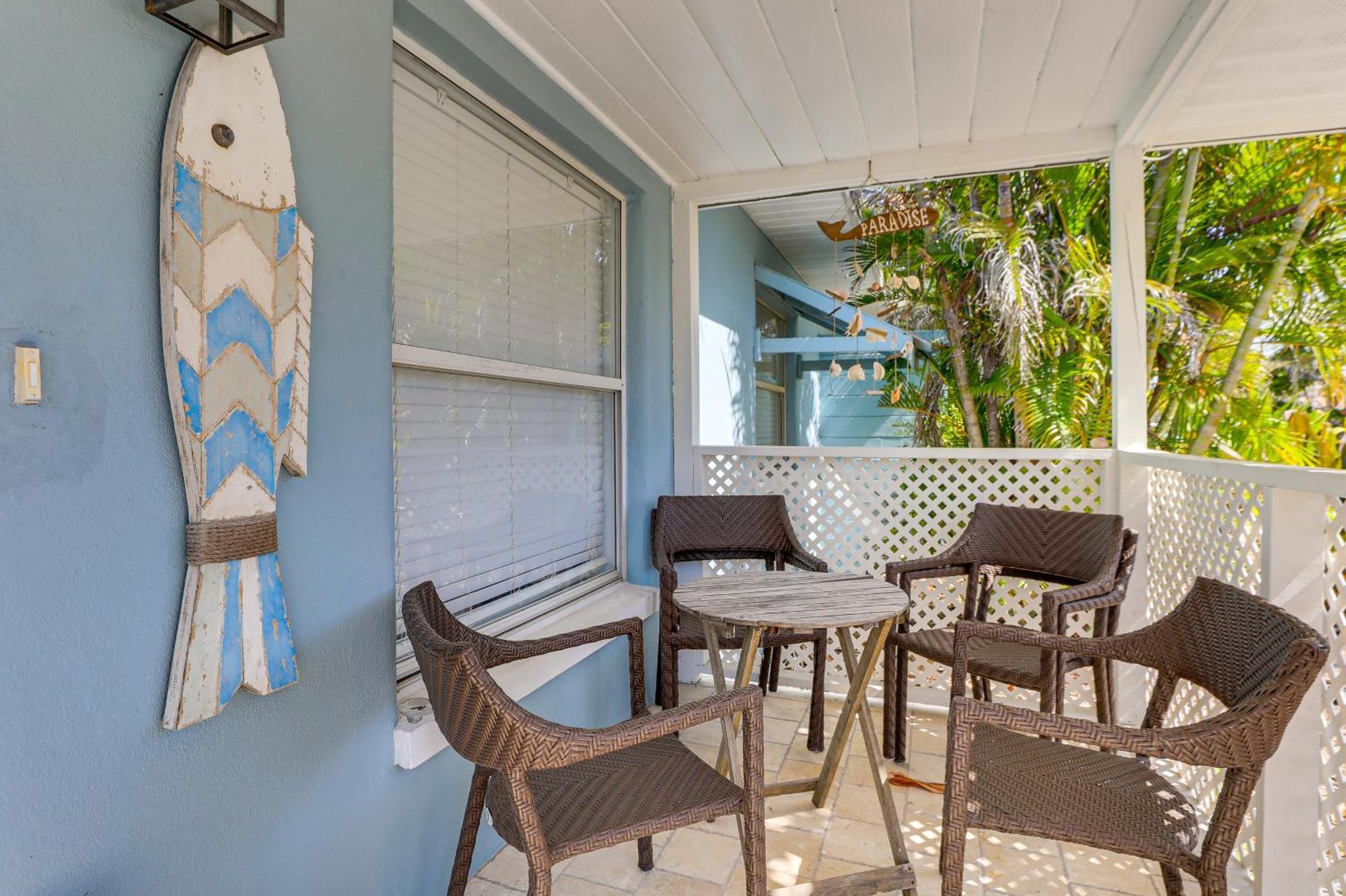 Indian Rocks Duplex, Close To Beaches! Apartment *