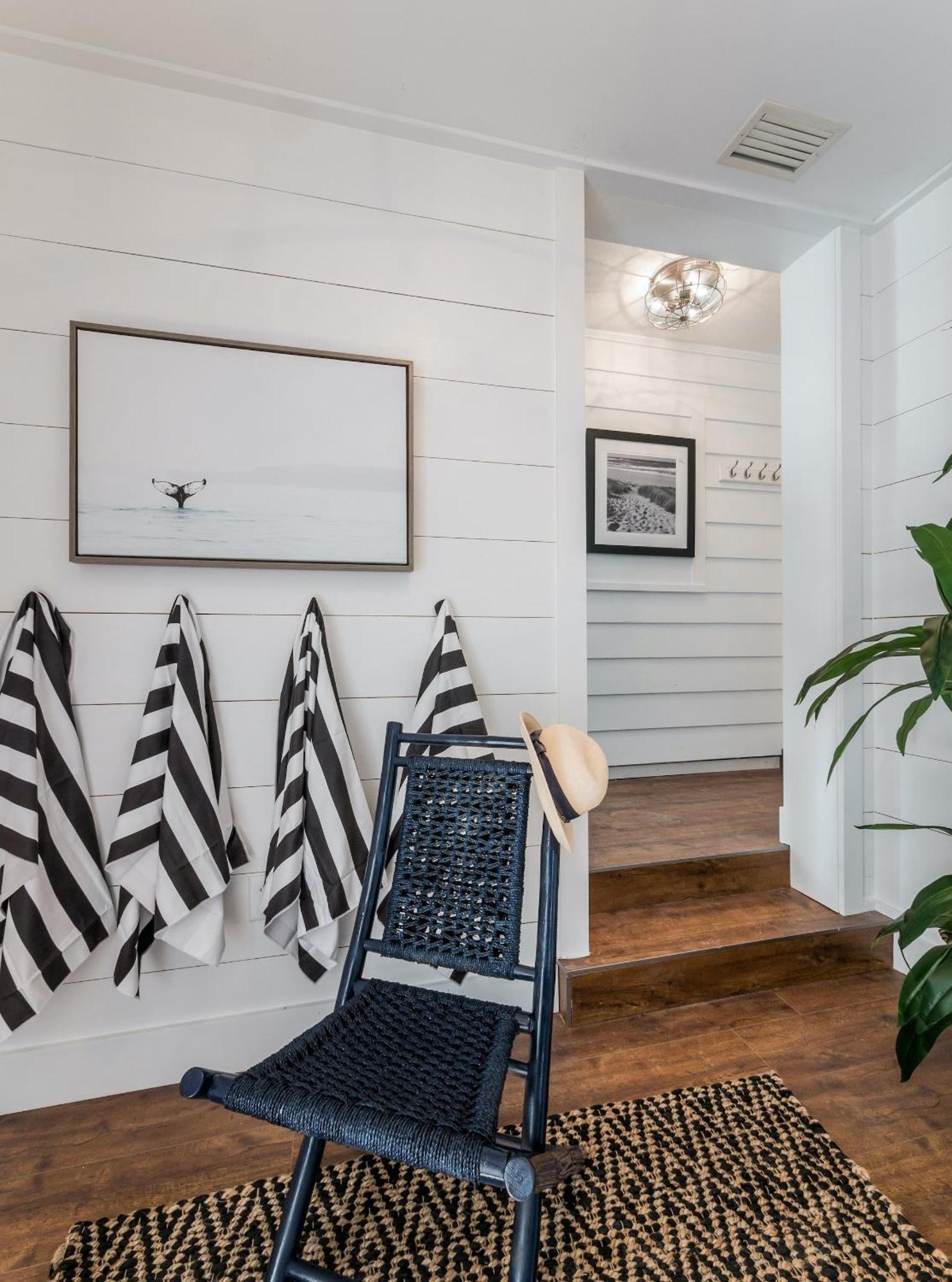 Holiday home Sandy Pants - Designer Chic Steps To Backyard Oasis W Heated Pool Anna Maria