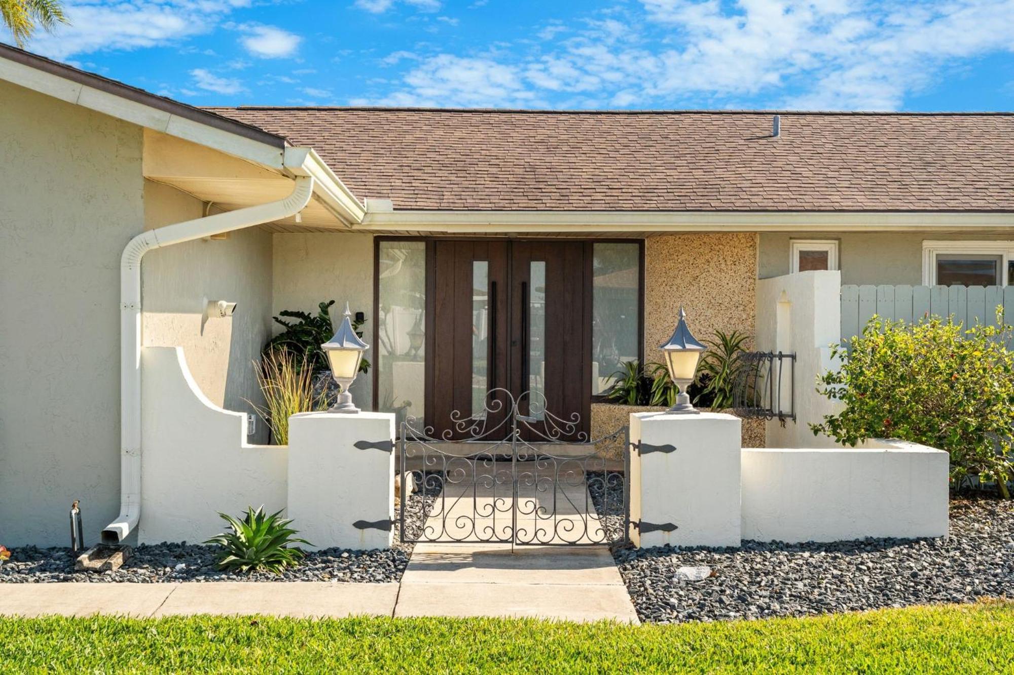 12 Fairway Drive