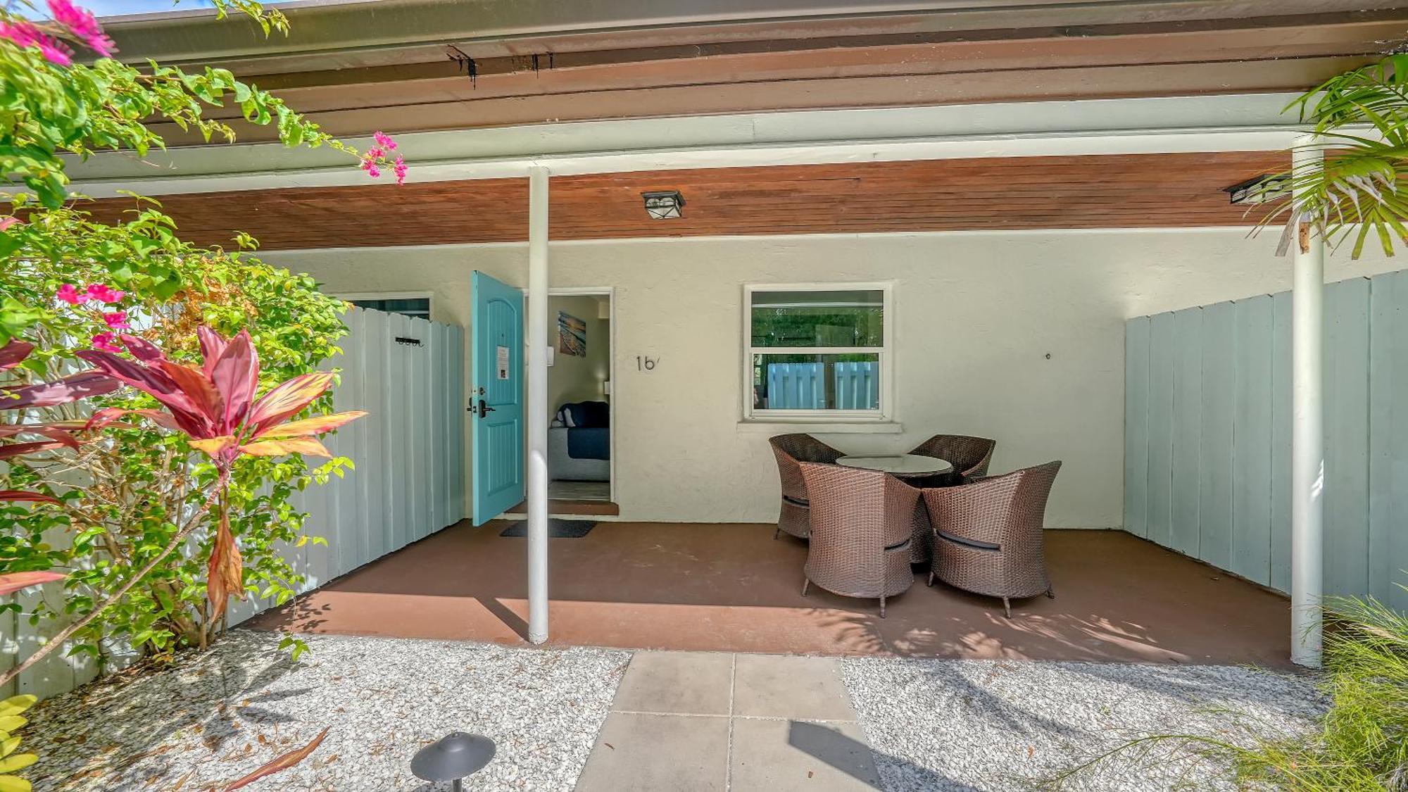Hotel Siesta Key Palms 3*