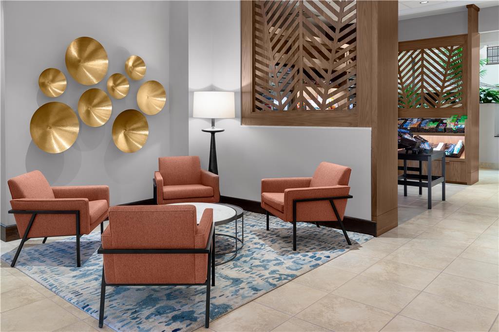 Embassy Myers - Hotel Estero
