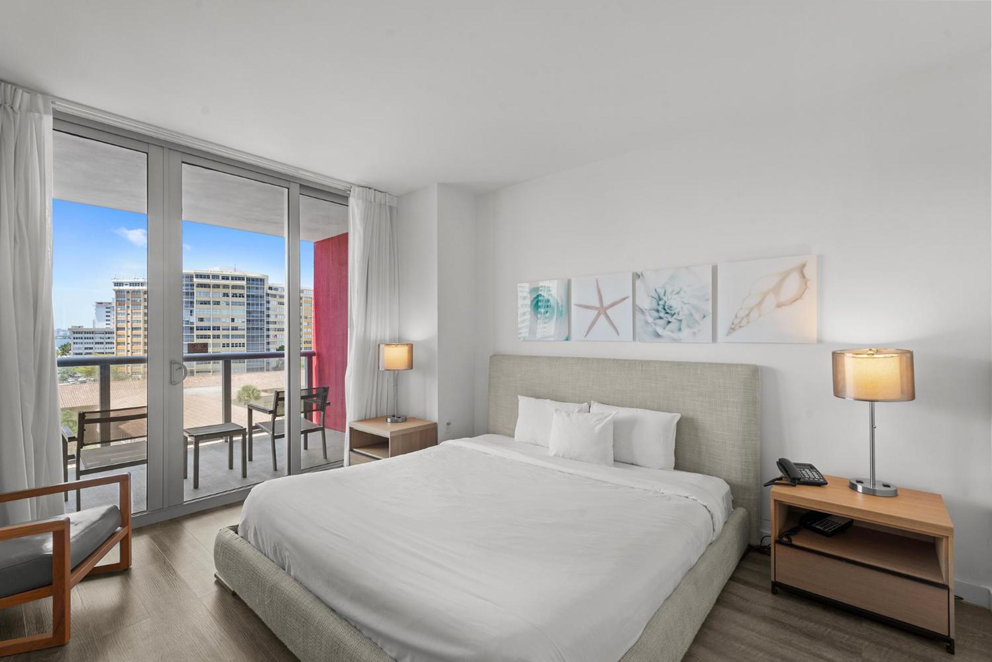 Water View Building With Pool - 5-min Walk To The Aparthotel Hallandale Beach