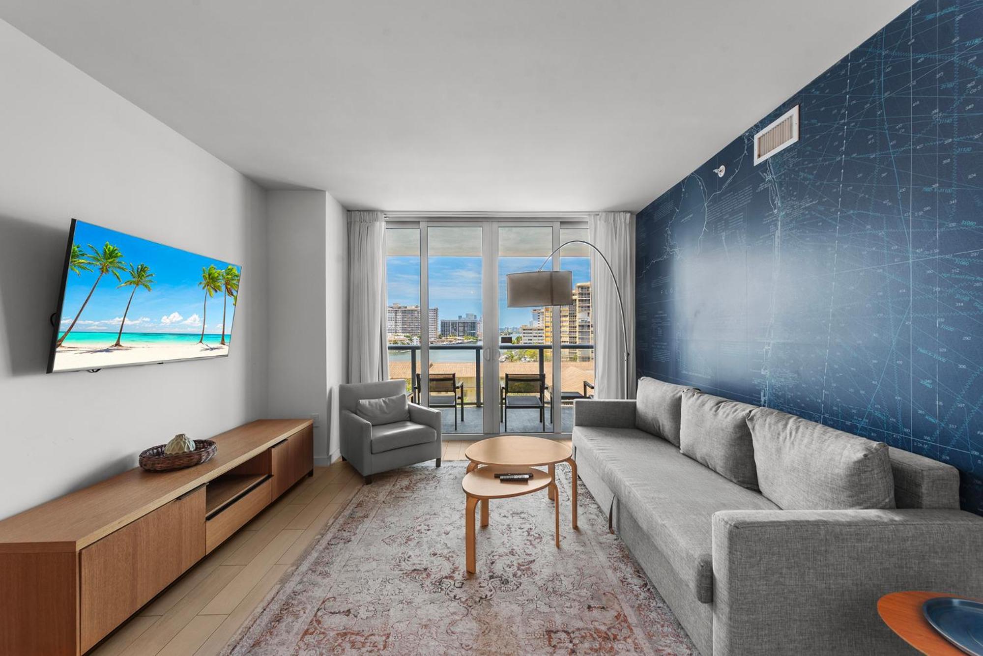 Water View Building With Pool - 5-min Walk To The *