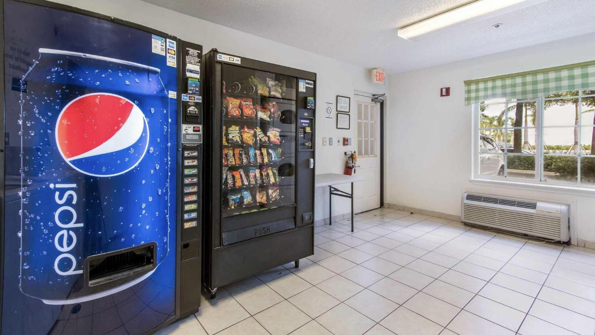 Hotel 6-coral Springs, Fl - Lauderdale
