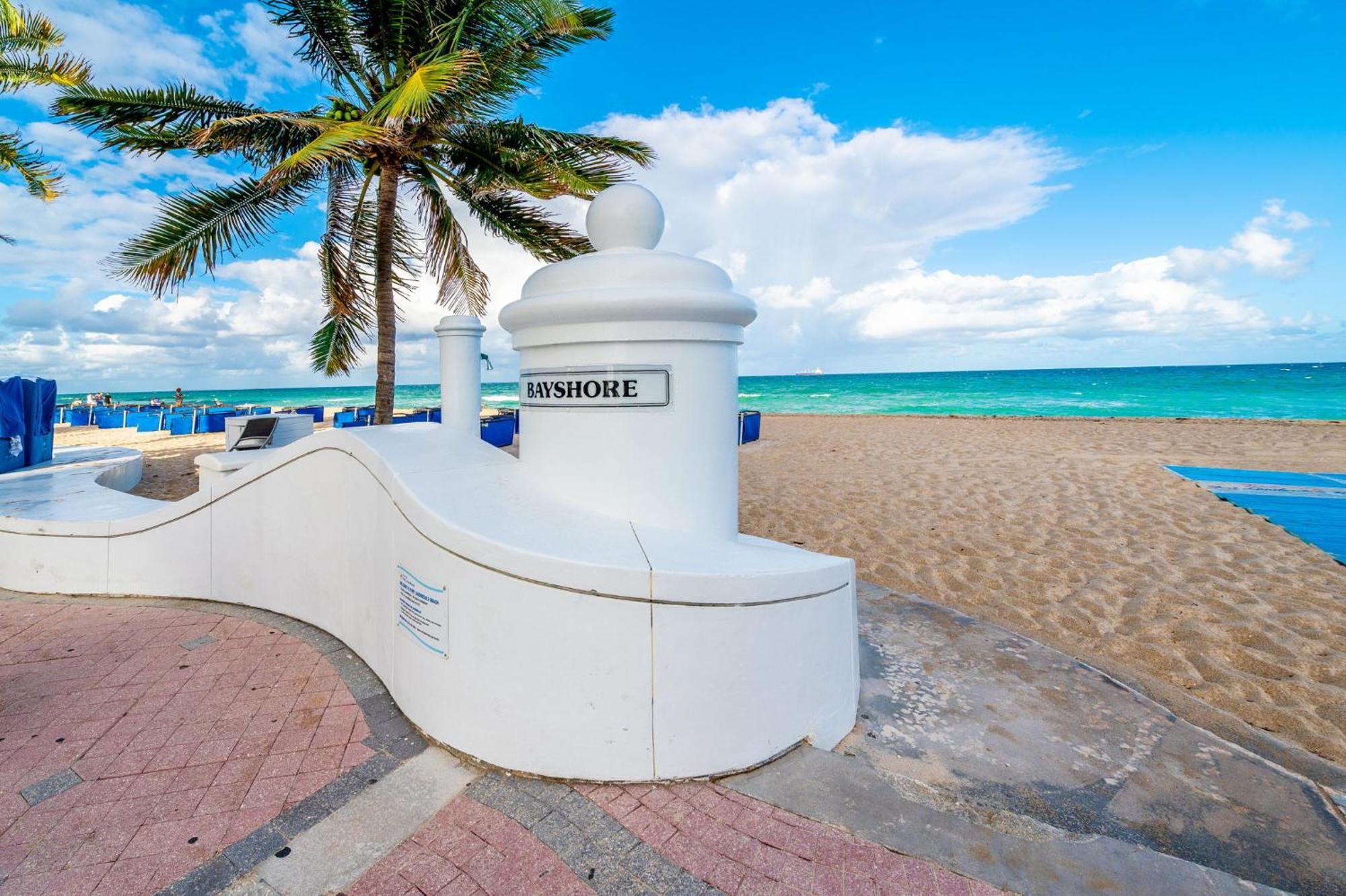 Apartment Oceanview Luxury, Access, Sleeps 6 2br 2ba - Vista Mar By Homestakes *
